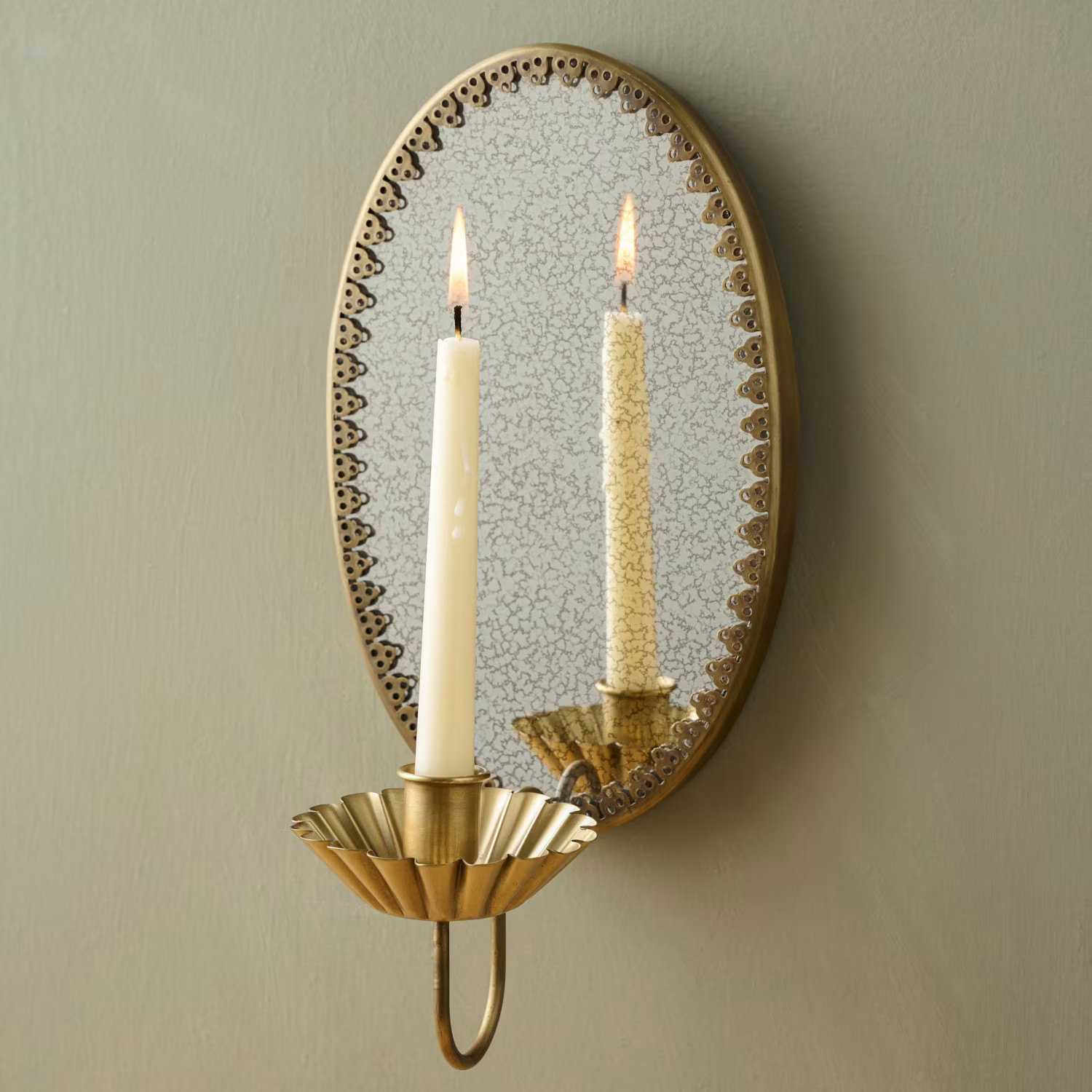 Oval Antique Mirrored Sconce | Magnolia