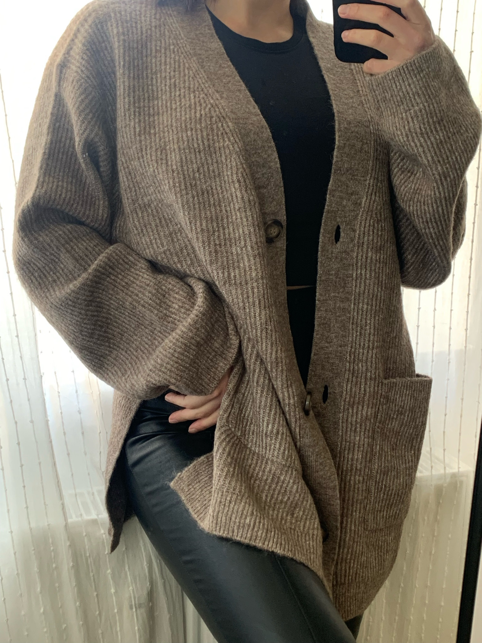 A cozy ootd.
Knitwear Cardigan🤍
Leather leggings🖤

#LTKstyletip #LTKSeasonal #LTKFind