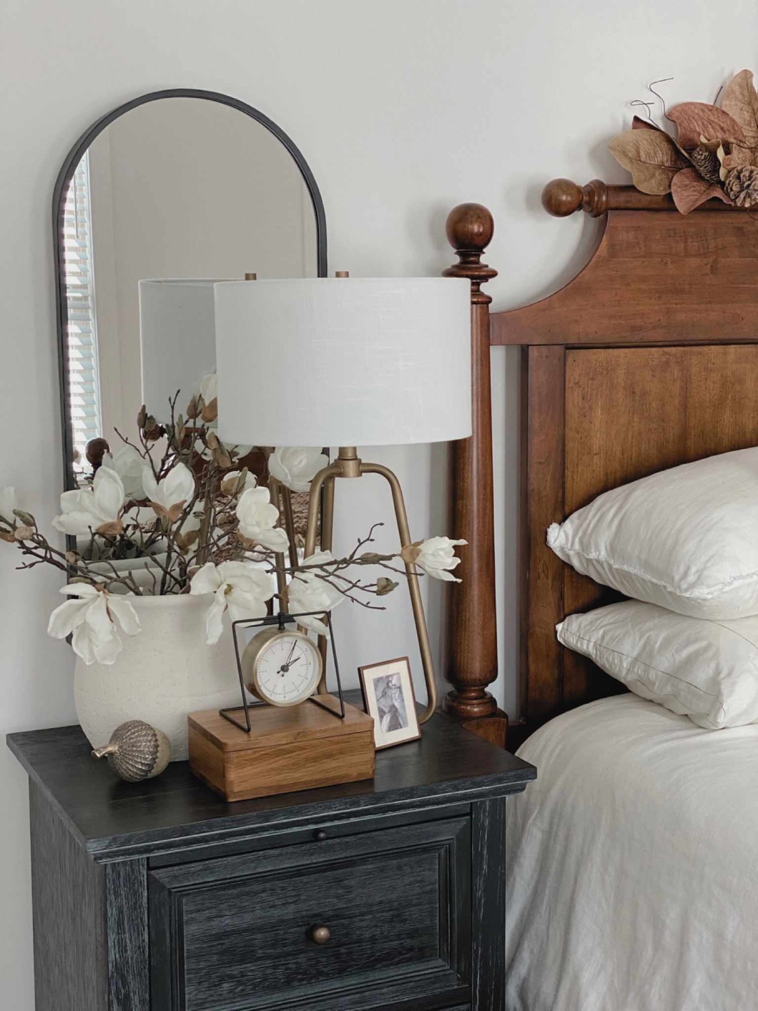 Fall master bedroom 🍂

#LTKhome #LTKSeasonal