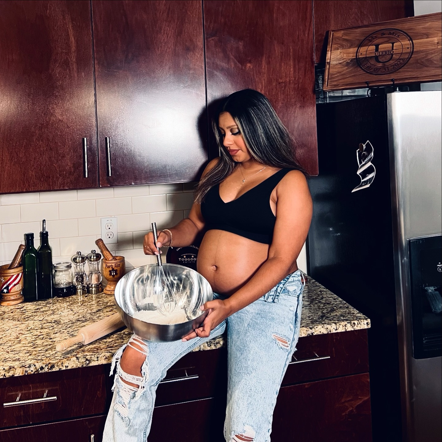 Bun in the oven 🍞🥖🤍🧸

#20weekspregnant #halfwaythere #halfbaked #2ndtrimester #maternityphotography #maternityshoot #halfbakedphotoshoot