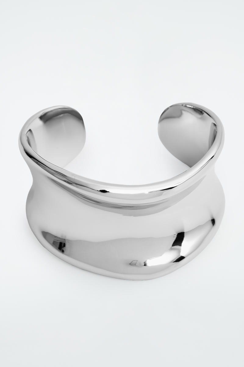 Sculpted Cuff | COS UK