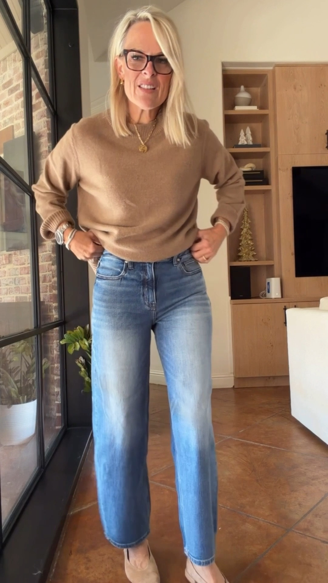 Quince denim $50!!!
FANTASTIC quality 
For is tts 

Paired with my all-time favorite sweater from Quince, the fit is true to size on this. I’m wearing a small and it is intentionally oversized.

@onequice #quincepartner



#LTKSeasonal #LTKOver40 #LTKGiftGuide