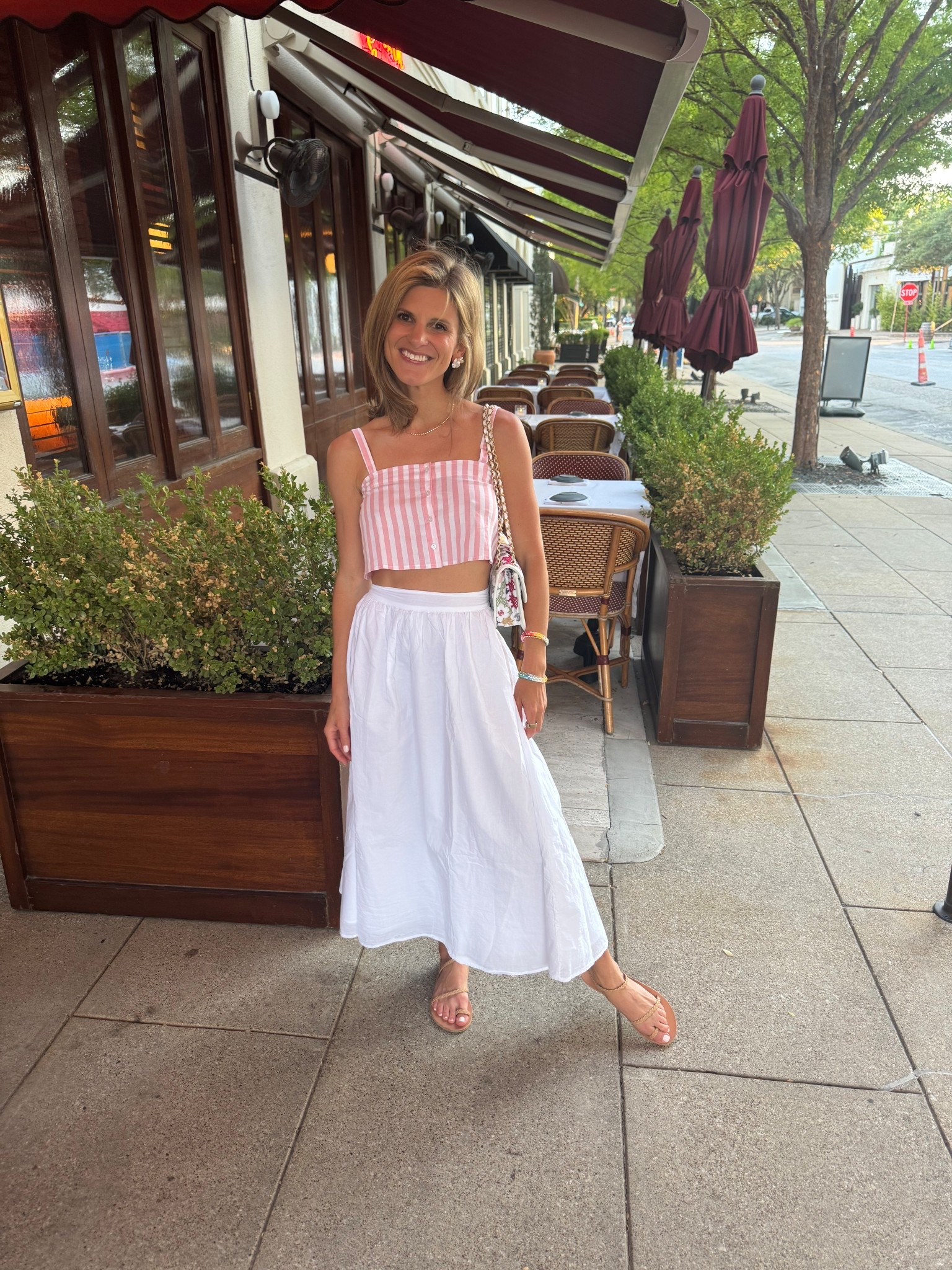 Shirt - Shopbop (le bop) wearing xs
Skirt - Shopbop (le bop) wearing xxs
Shoes - Ancient Greek Sandals
Earrings - J.crew
Purse - Chanel 