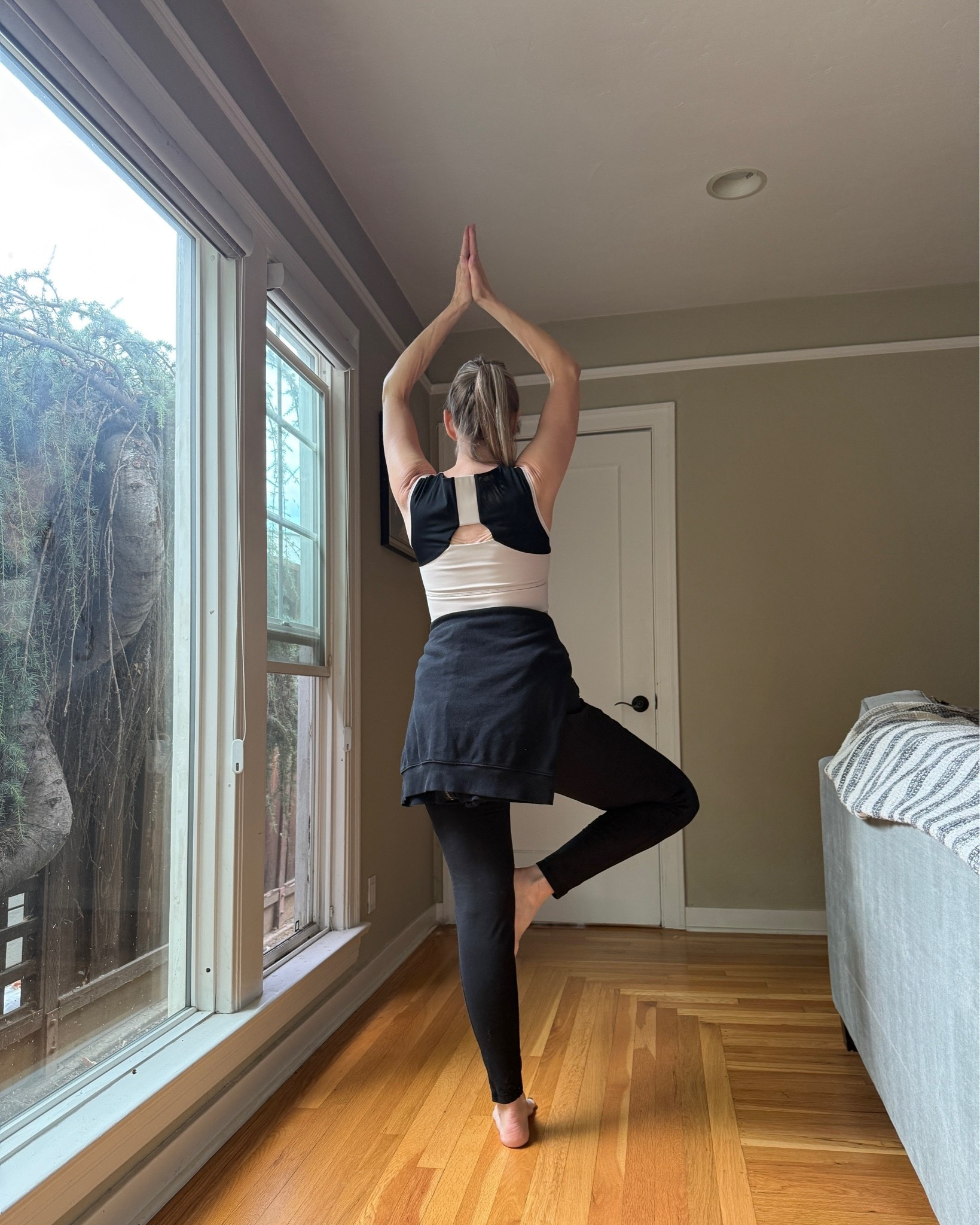 Get your posture right with this amazing sports bra with posture correction. #activewear #posture #yoga #fitnessover50

#LTKmorningroutine #LTKfitnessgoals #LTKActive