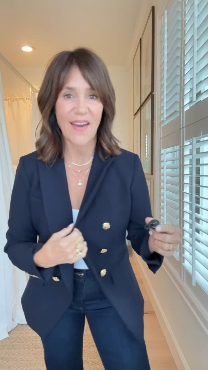 I’ve had this blazer for YEARS, and it’s still one of my absolute favorites. It’s really flattering, polished, and classic. Add a triangle scarf to make it feel a bit more modern! 

Fit runs true to size. I’ll link a great dupe as well.

#LTKootd #LTKdayinmylife #LTKSeasonal