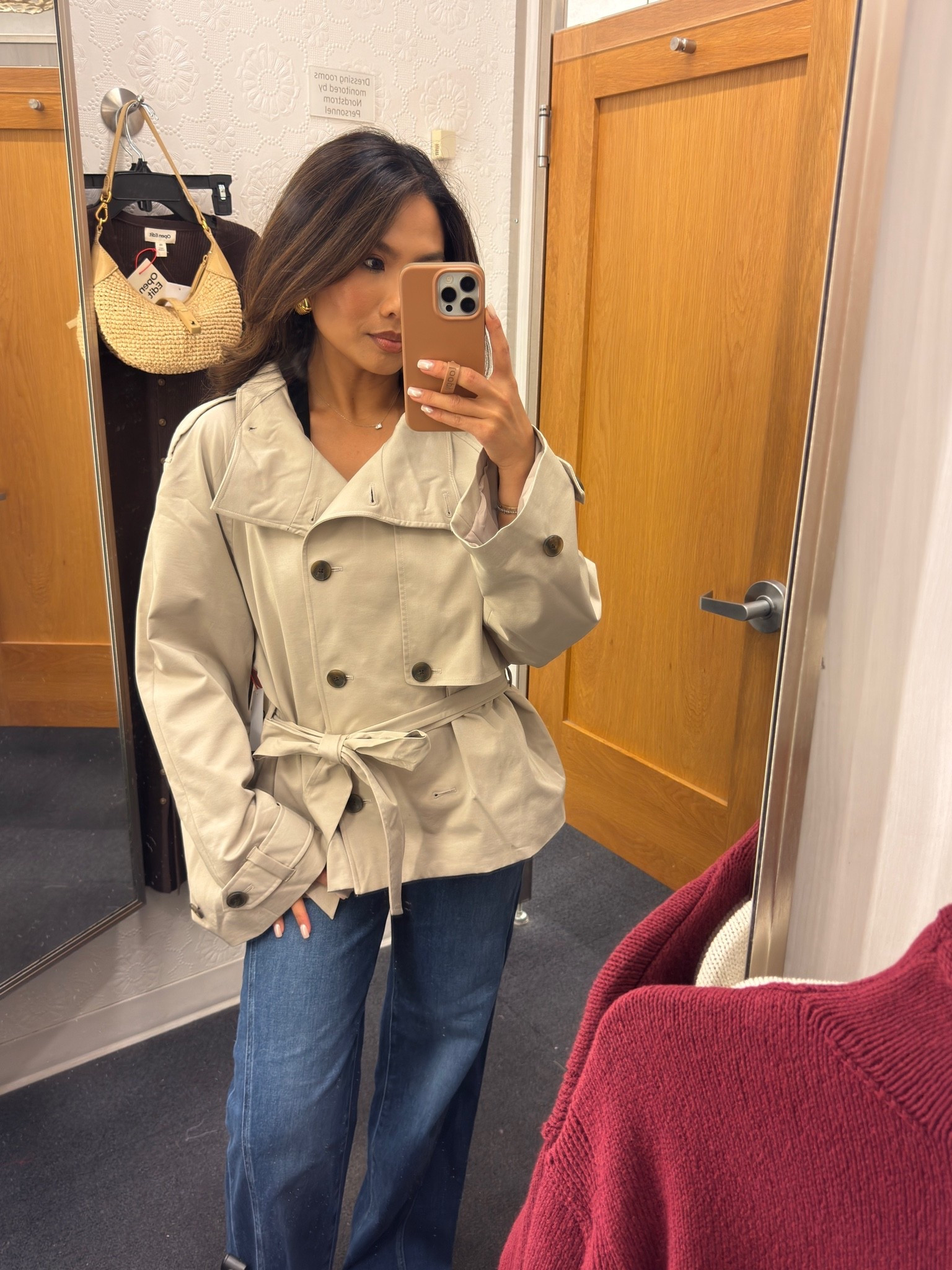 They didn’t have my size in this open edit trench but I love the cropped style!

wearing XL here but would need xs

#LTKSaleAlert #LTKPetite