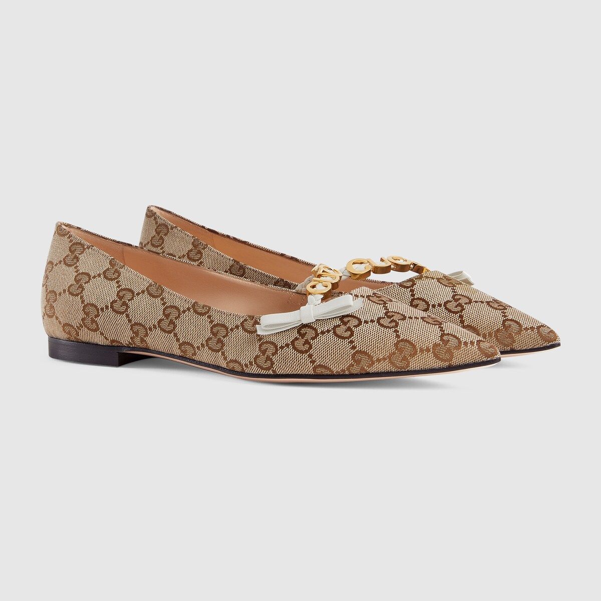 Gucci Women's ballet flat with 'GUCCI' | Gucci (US)