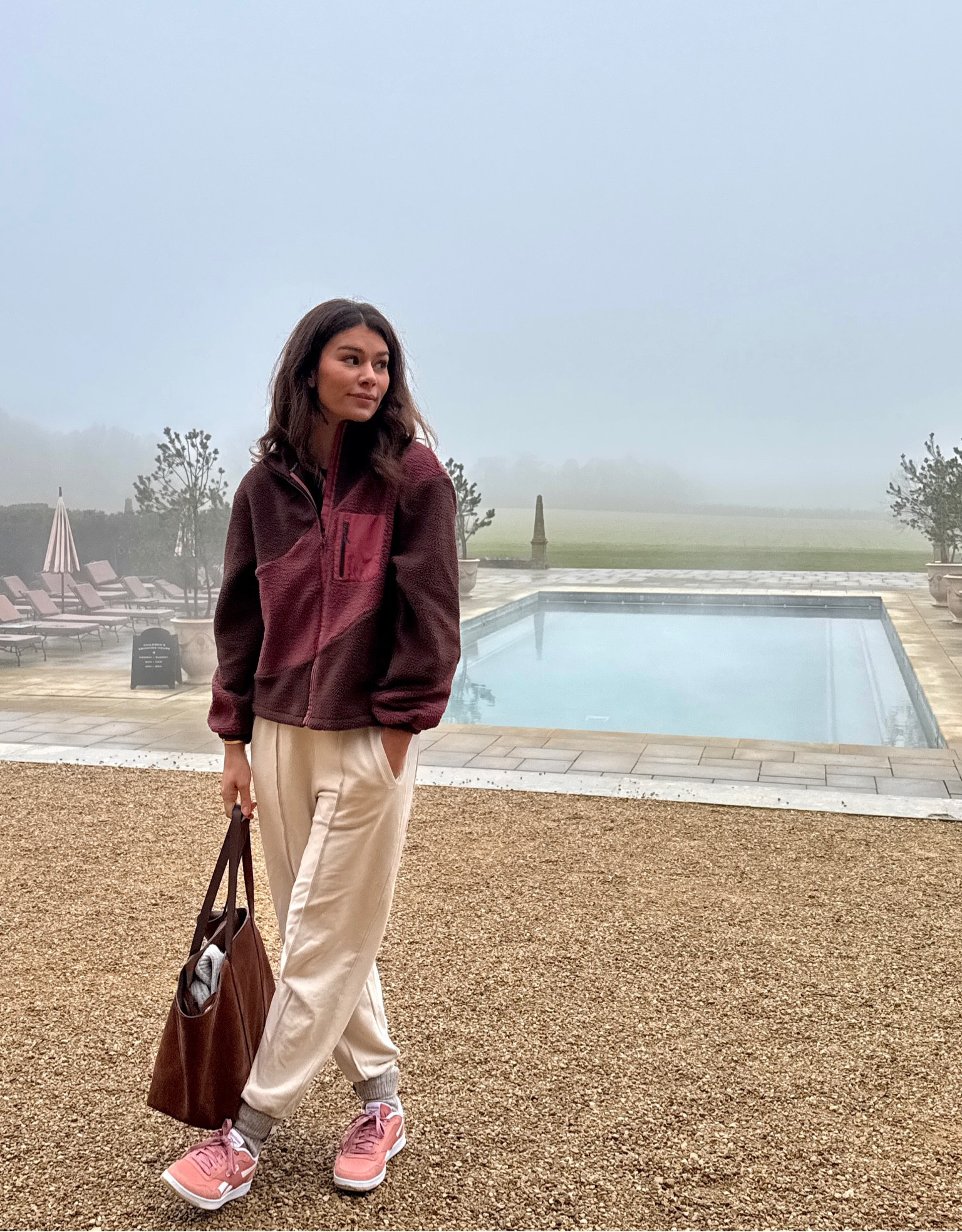 Cosy casual look #casual #cosy #jogger #airportoutfit #relaxedfit 

#LTKeurope #LTKuk #LTKwinter