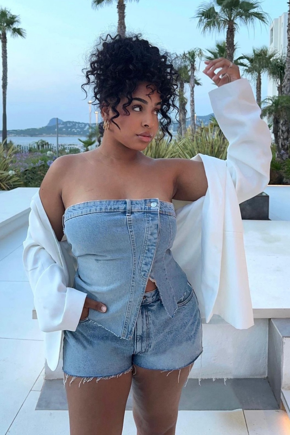 look full jean, denim look, denim set, top bustier corset en jean, short en jean, denim short Asos, veste blanche oversize, blazer oversize blanc Pretty Little things

#LTKSeasonal #LTKstyletip #LTKunder50