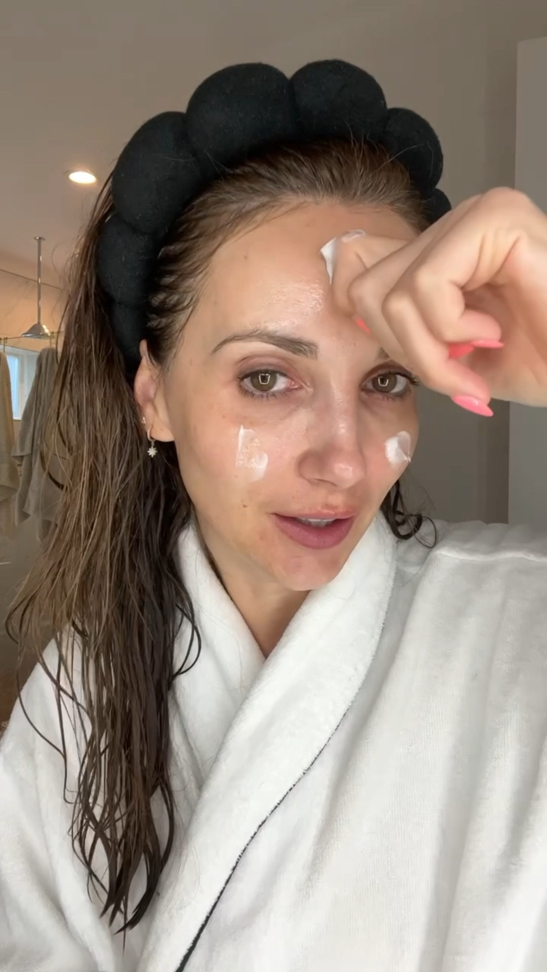 #innisfree_partner Get ready with me while I’ll tell you some facts about me 💁🏻‍♀️ who knew that signing up for English at the age of 7 my mom changed the entire trajectory of my life. If I didn’t know the language, most likely I would’ve never moved here 😳 btw I have been getting tons of questions about my skincare routine. I have recently discovered @innisfreeusa available at @sephora and have been loving the green tea hyaluronic acid collection. Grab this entire set for just $39. Watch my stories for more and shop on my LTK. #ad


#LTKFind #LTKbeauty #LTKunder50