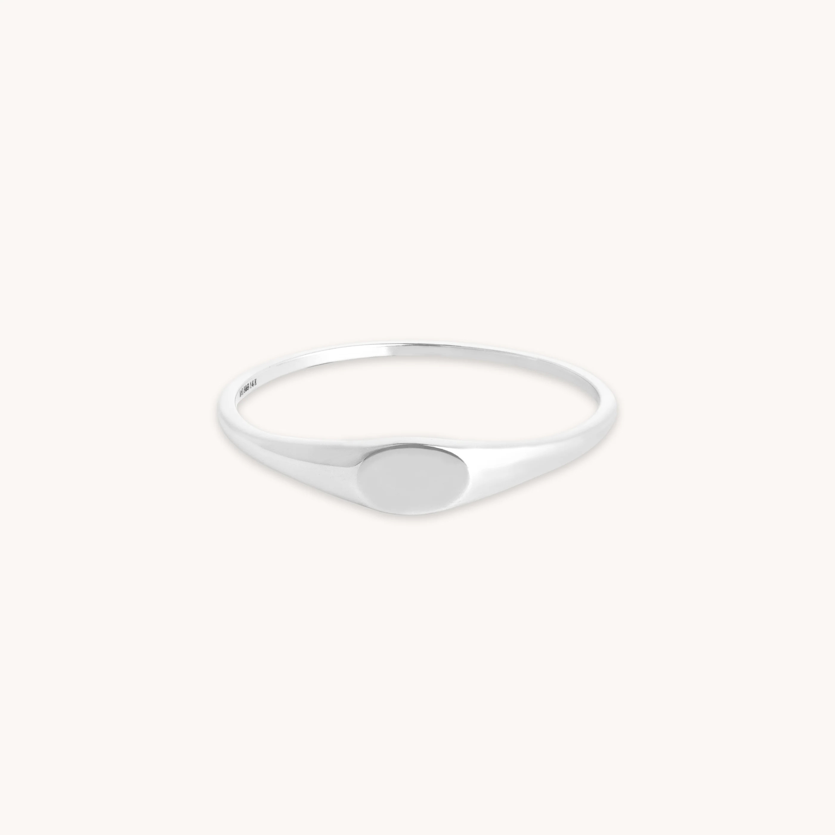 Signet Ring in Solid White Gold | Astrid & Miyu UK