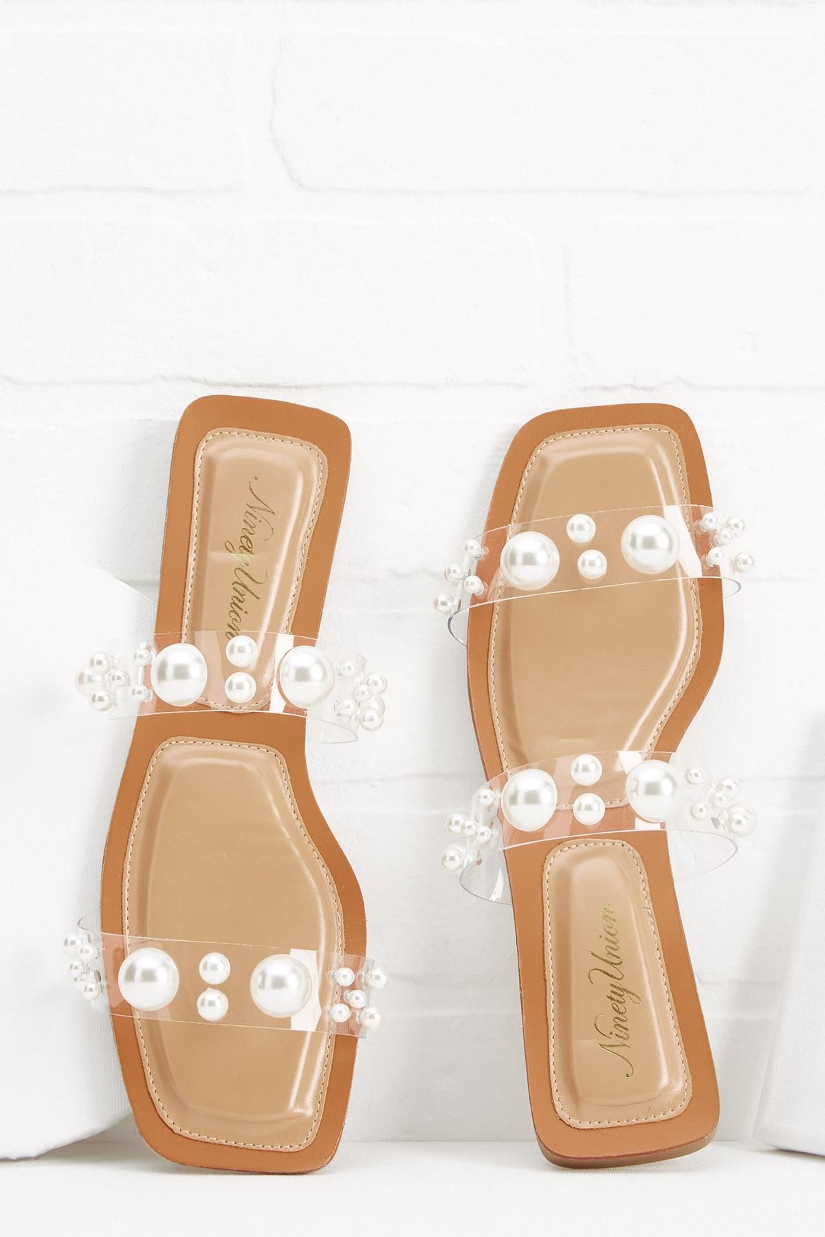 clear as day pearl sandals | Versona