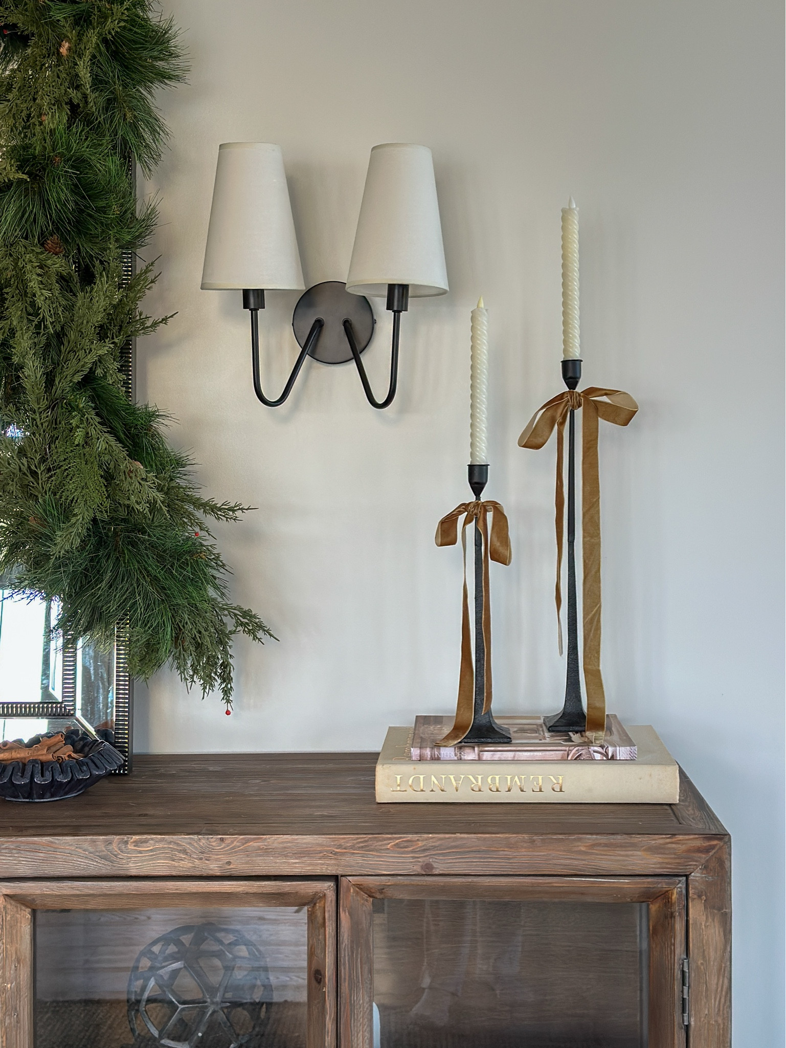 Christmas entryway simple decor.




#LTKSeasonal #LTKGiftGuide #LTKHoliday