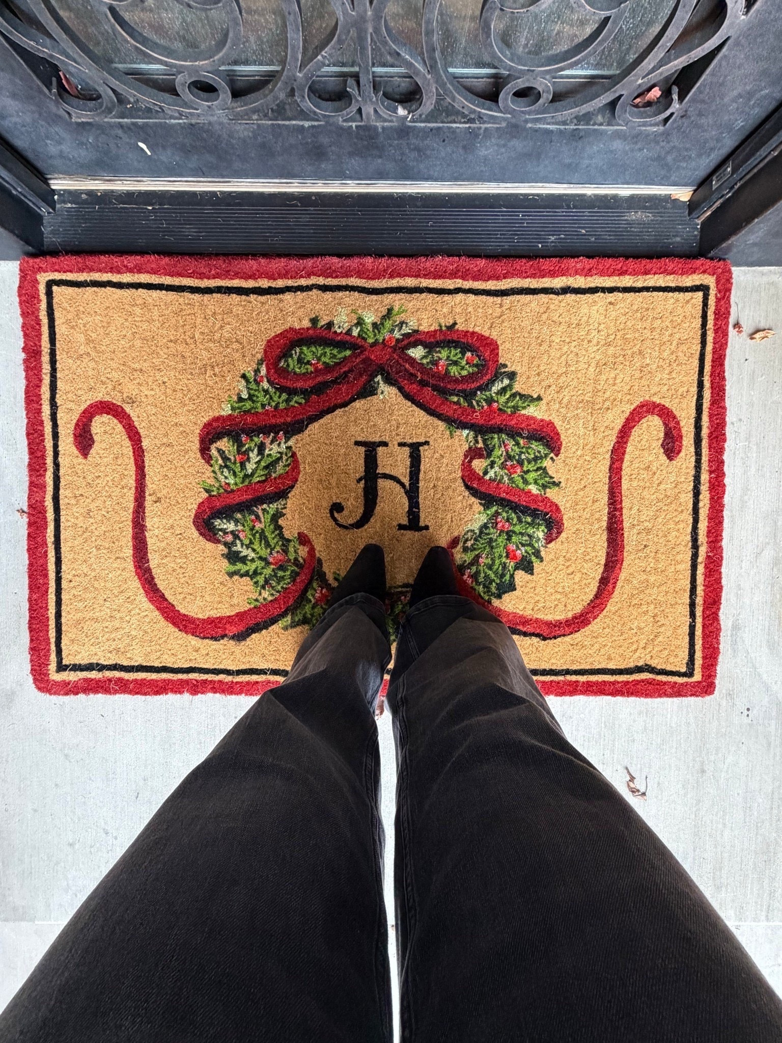 my holiday doormat is on sale and free shipping! (FB)

#LTKHoliday #LTKHome