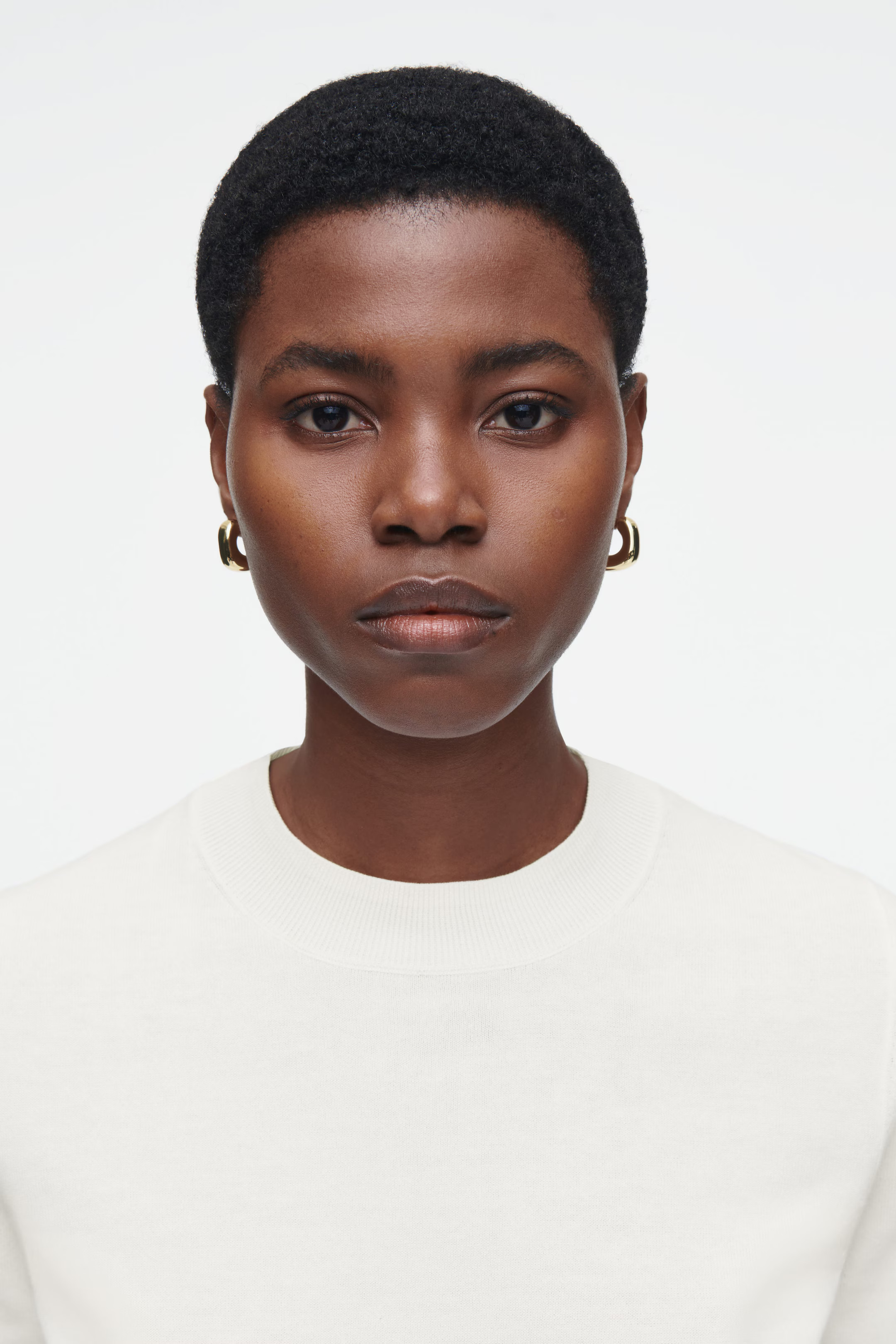 REGULAR KNITTED T-SHIRT - OFF-WHITE | COS | COS (EU)