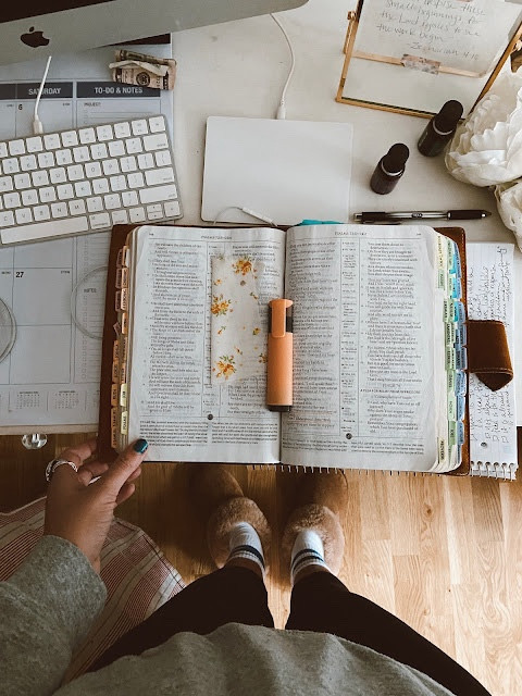 This morning I was able to have my protein shake (I love @toneitup vanilla protein with @youngliving Ningxia greens, unsweetened coconut milk & sunbutter over ice) and a hot coffee with cream and maple syrup and sneak back in bed to listen to the Bible on audio books while Ocean was sleeping. 

#LTKfitness #LTKMostLoved #LTKbeauty