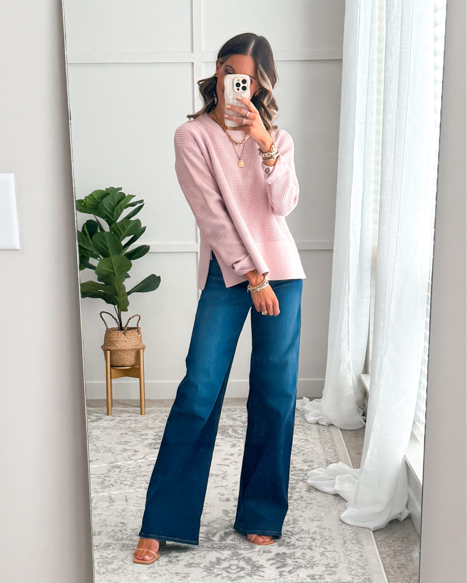 ✨To say that I’m obsessed with these jeans is an understatement!! 

The quality is far above the rest! They’re nice and stretchy and don’t stretch out in-between wears. Plus they make your bum look so good!!

🚨CURRENTLY ON SALE

✨Wearing my true to size 25 in each. 

#jeans #jeanslovers #amazonjeans 

#LTKsalealert #LTKfindsunder50 #LTKstyletip