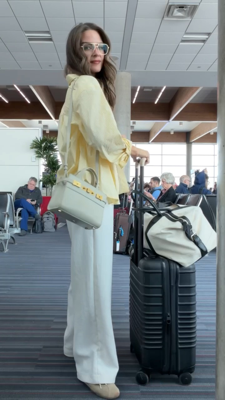 TRAVEL OUTFIT INSPO ✨✈️
My fav pants are on sale now

#LTKootd #LTKTravel #LTKdayinmylife