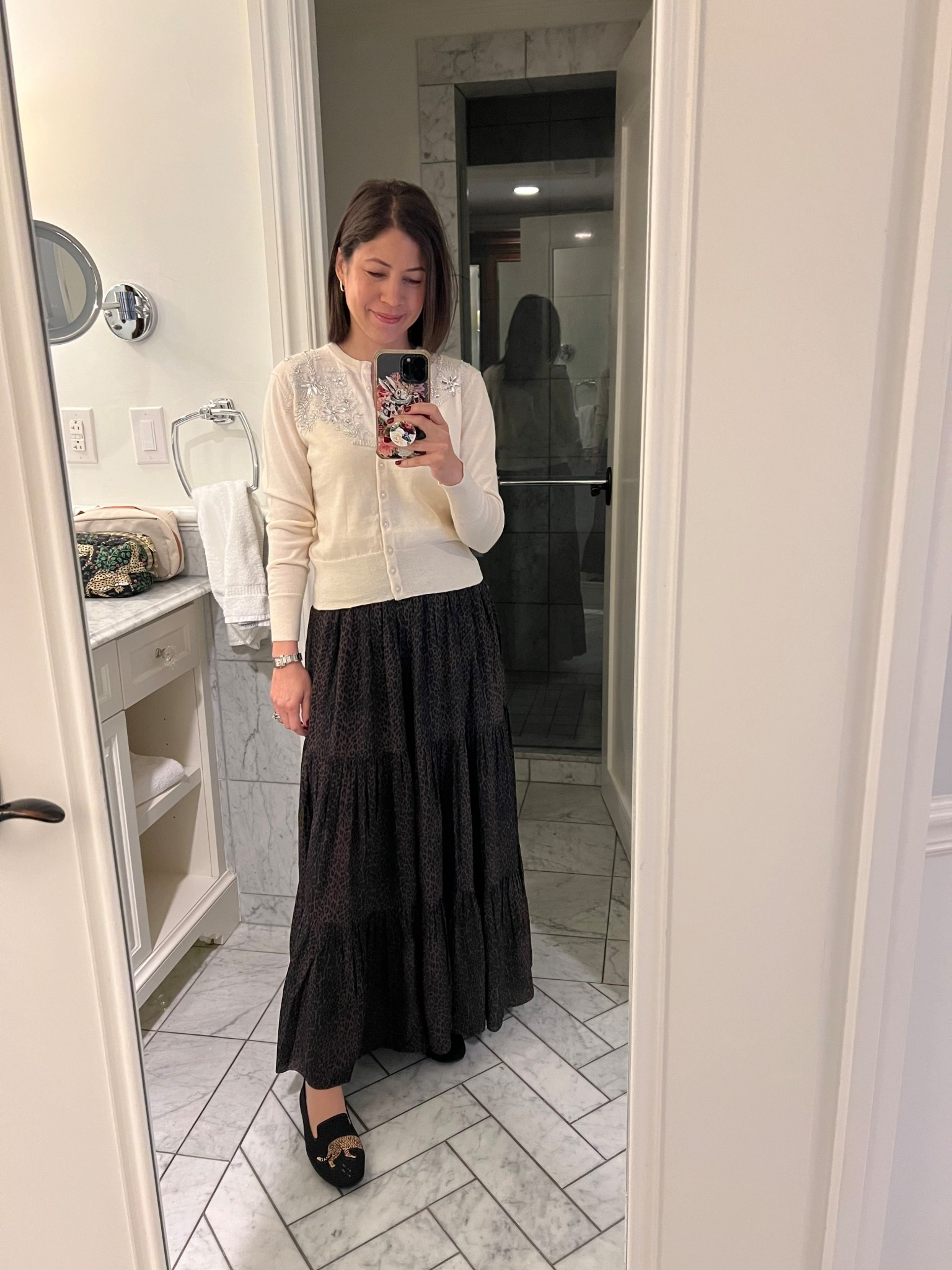 Here’s another look I wore during the Gracious Living Celebration in charming Charleston, South Carolina. This outfit was a perfect balance of elegance and ease, exactly what I needed for a full day of festivities and connection.

I'm wearing the Rungolee Melodie skirt in Espresso Baby Leopard, and I cannot say enough good things about it. It's feminine, flowy, and comfortable dressy without feeling fussy. Truly one of those pieces you’ll reach for time and again.

To keep things polished yet playful, I paired it with these charming Vivaia round toe loafers featuring an embroidered cheetah 🐆 (aren’t they fun?), and sheer nude Hipstik pantyhose for that subtle finishing touch. 

This would make such a lovely outfit for a holiday gathering, afternoon tea, or even a museum day. Where would you wear this look?

#ootd #graciousliving #tenitemwardrobe #dailyconnoisseur 


#LTKHoliday #LTKGiftGuide #LTKSeasonal