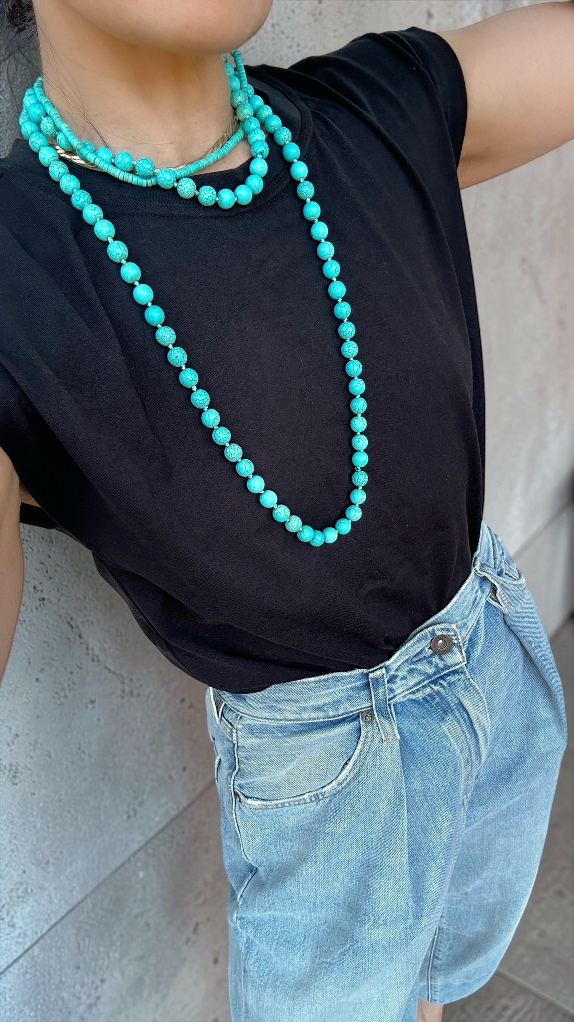 Love a simple tee with the right sleeve and neckline—it always looks classic and chic. Loved the cut so much, I bought it in white too.

#LTKootd