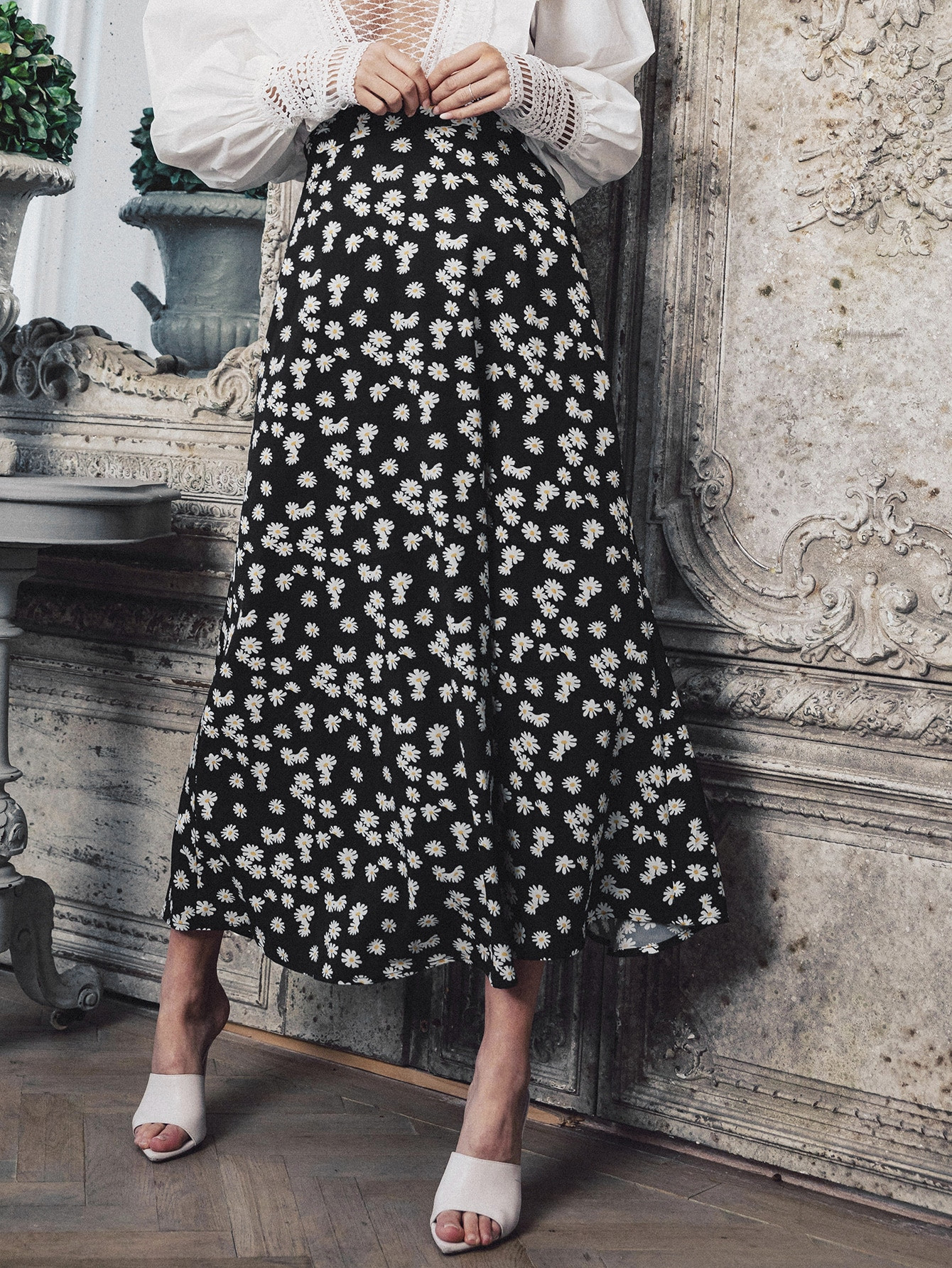 SHEIN Falda con estampado de margarita con diseño de cremallera | SHEIN