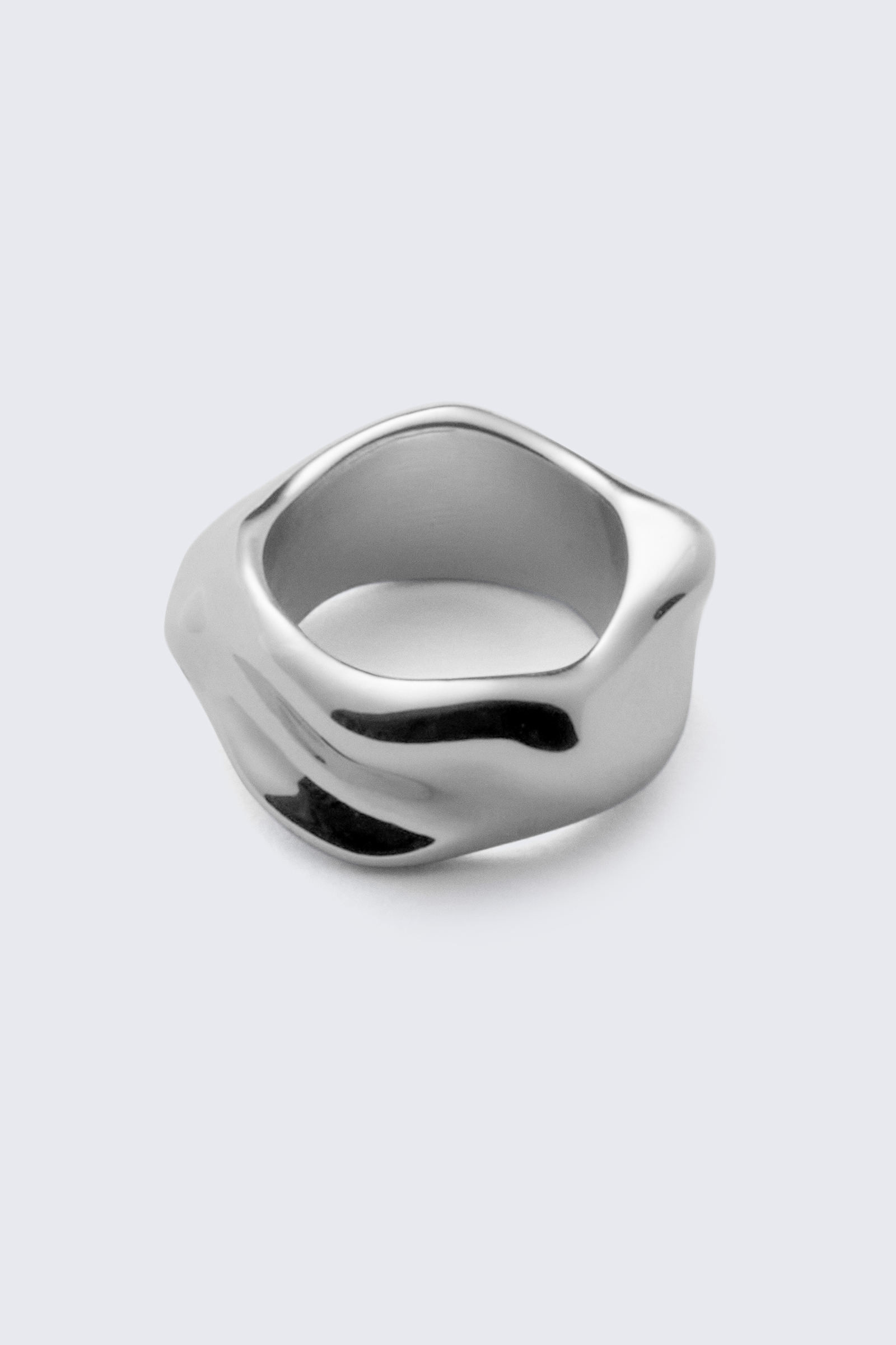 Organisch geformter Ring | Weekday
