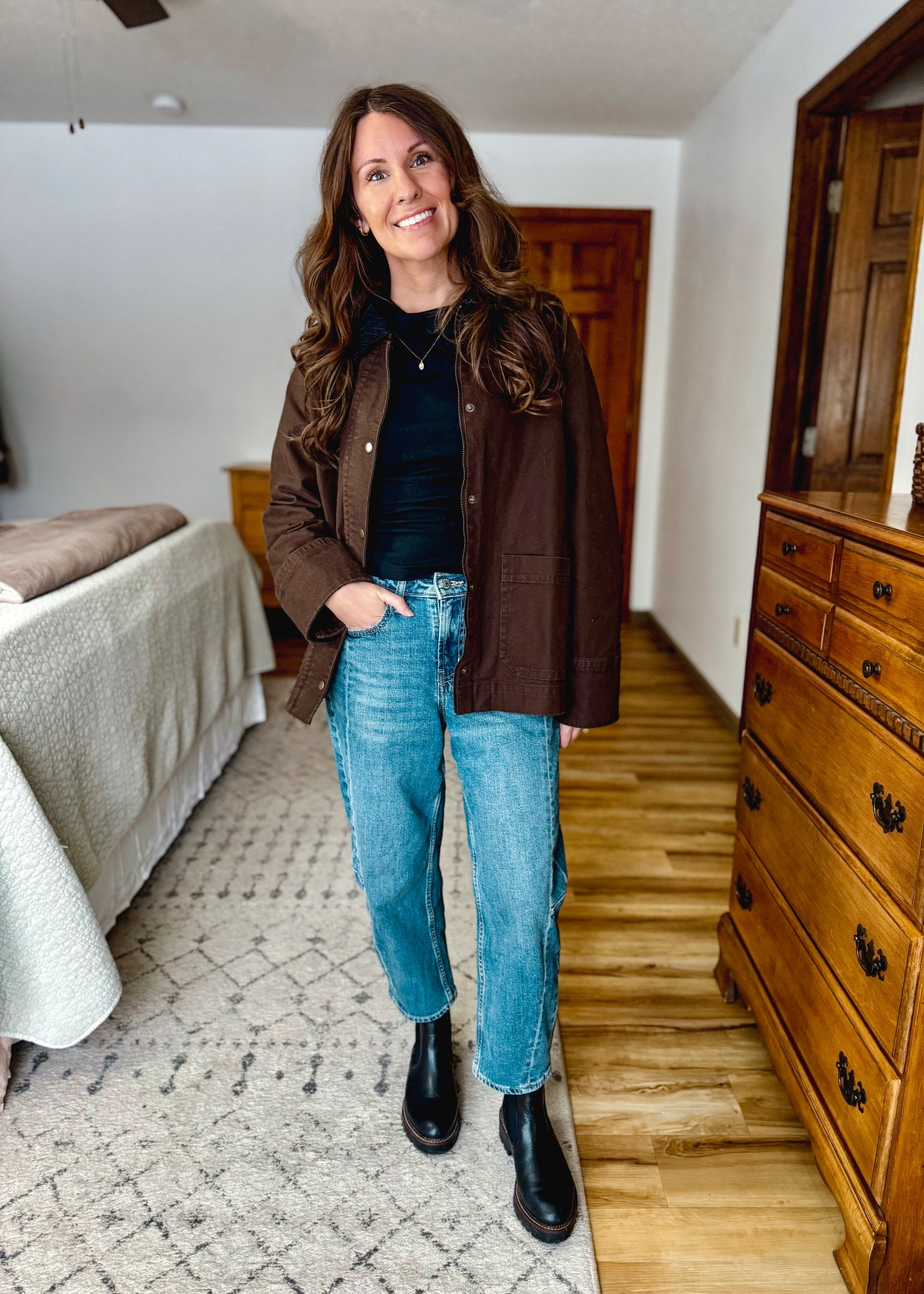 Medium in my top, xs in my jacket (sold out so linked a bunch of similar ones!), 0 petite in my barrel jeans and 6.5 in my black leather Chelsea boots 🤎🖤

#LTKSeasonal #LTKootd #LTKPetite