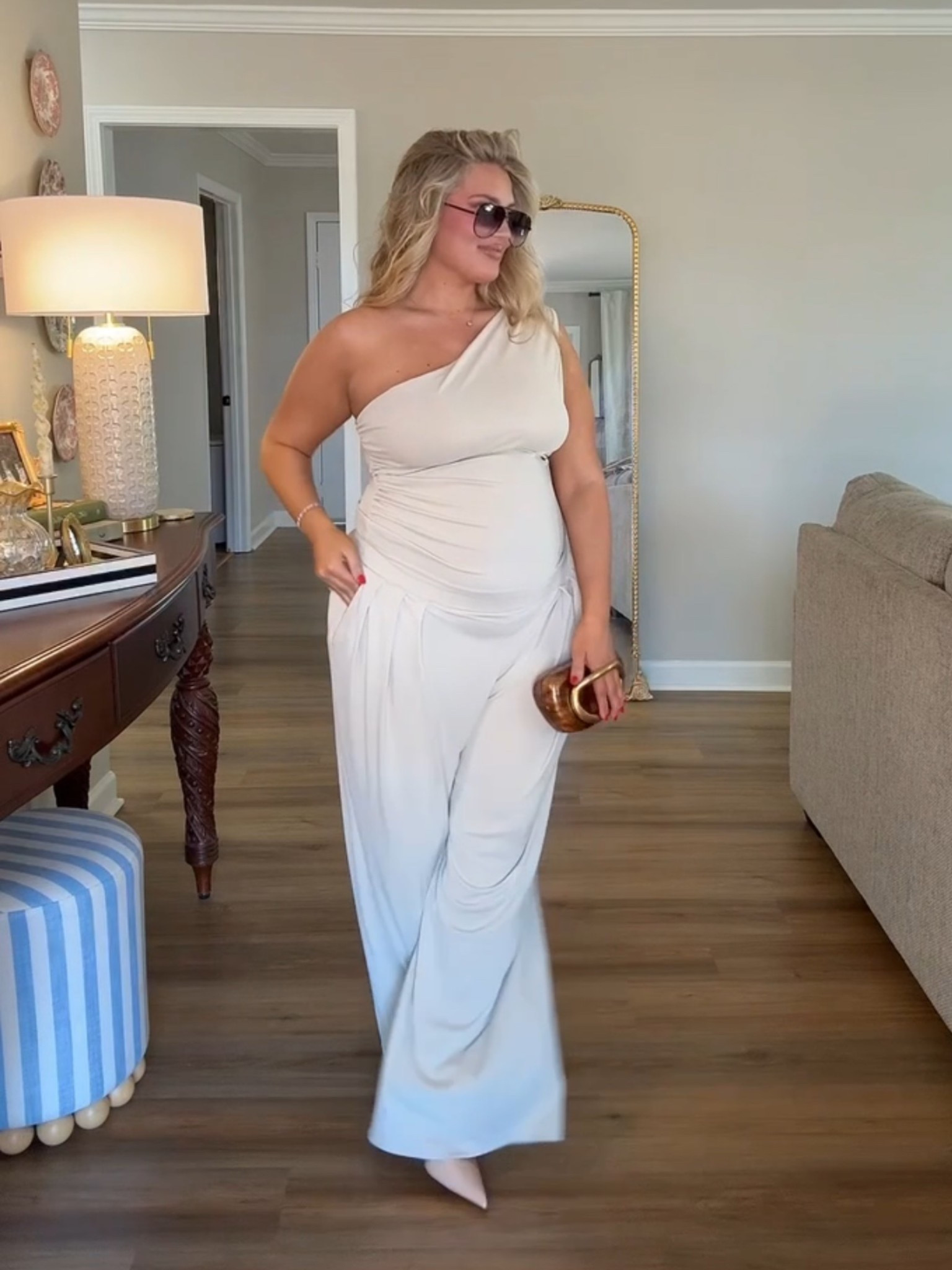 Top: large
Pants: XL

#LTKBump #LTKPlusSize #LTKMidsize