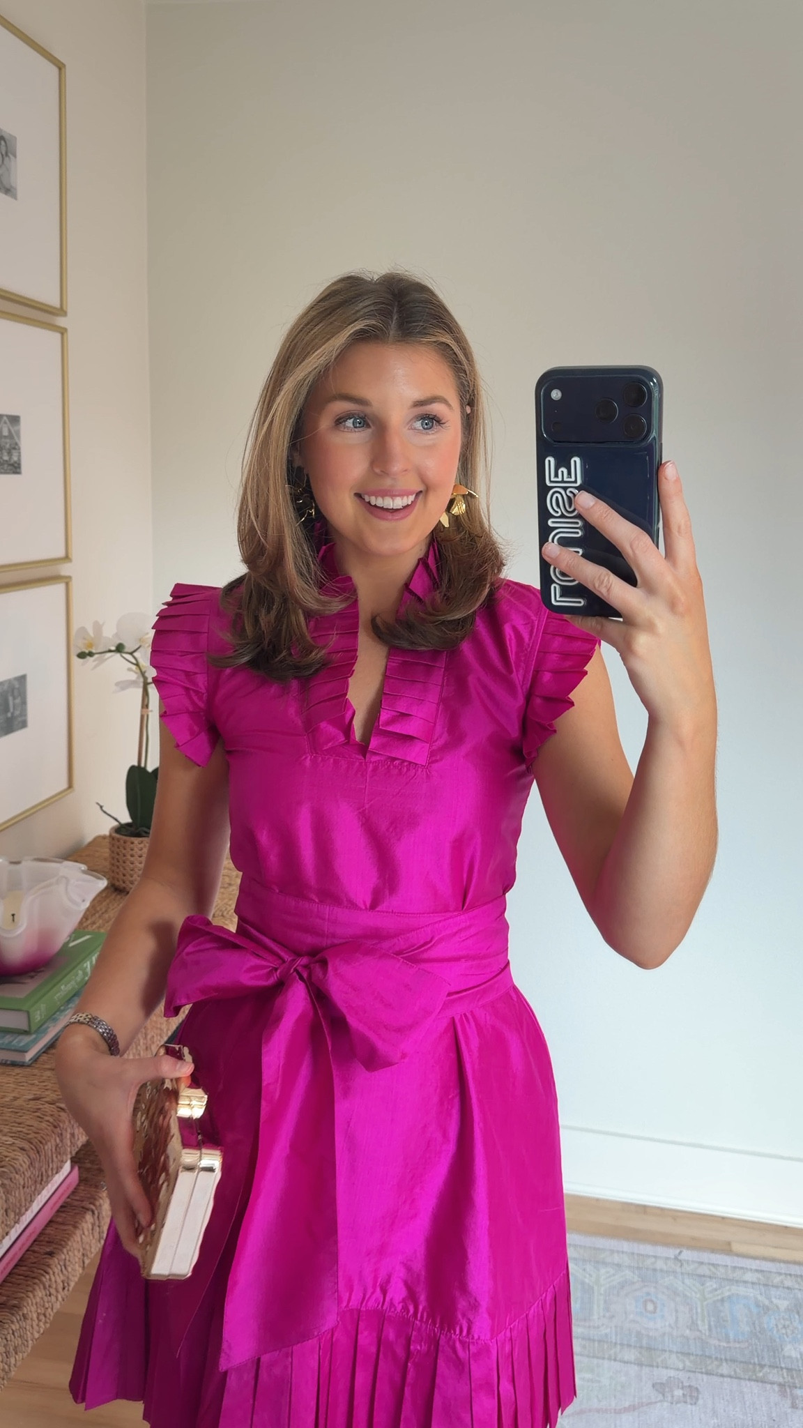 Cocktail outfit idea! Wearing an XS, runs small. Code LOUISE50 for $50 off!