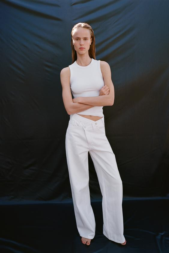 JEANS TRF WIDE LEG MIT ÜBERKREUZTEM HOHEN BUND | Zara DE