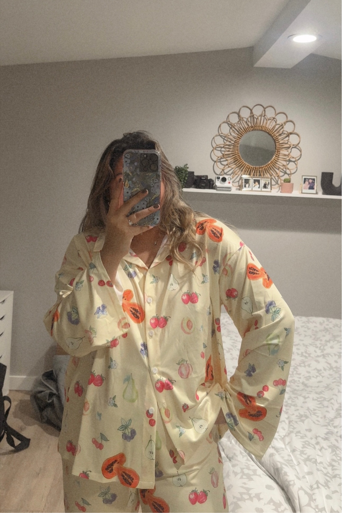 ✨ Amazon Djerf Avenue Dupe ✨
In my matching pjs era, definitely just feel more put together during the day. Here’s a dupe of the Djerf Avenue pjs, so soft & butteryyy. 🍎🍏🍒🍐🍇🍓

#LTKfindsunder50 #LTKxPrime #LTKHolidaySale