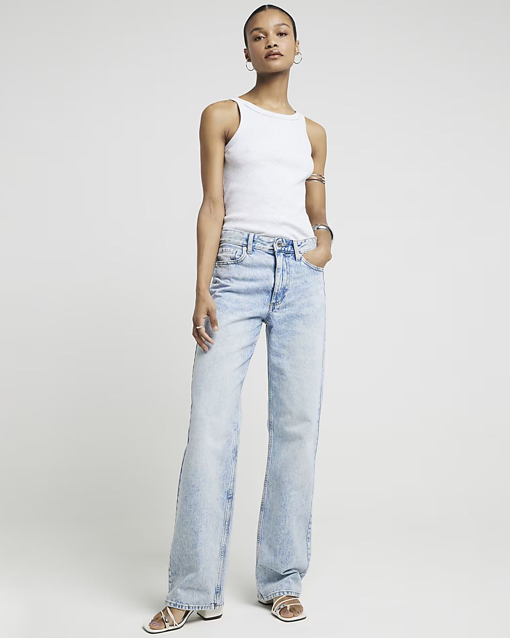 Blue high waisted relaxed straight leg jeans | River Island (US)