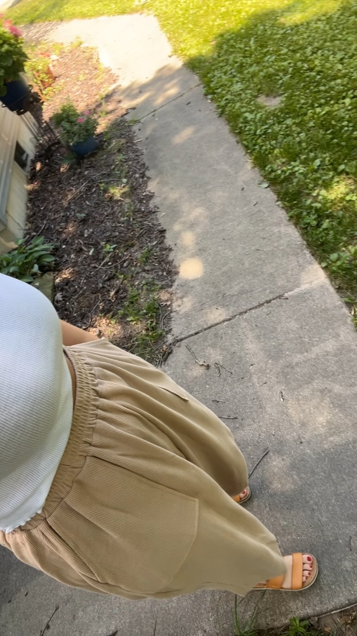 These pants are too good not to share!! So comfy! I’m 5’8 and sized up to a large for a baggier fit 


#LTKSeasonal #LTKFindsUnder50 #LTKStyleTip