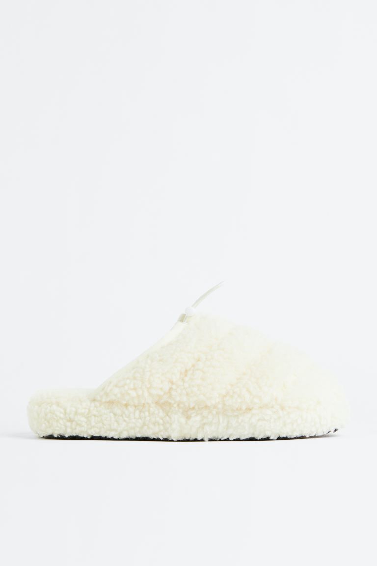 Teddy Slippers | H&M (US + CA)
