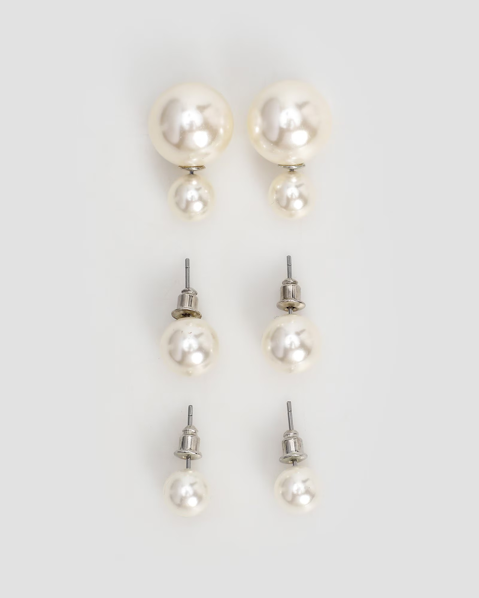 Kit brinco feminino 3 pares redondo perolado branco | Accessori by Riachuelo | Riachuelo (BR)