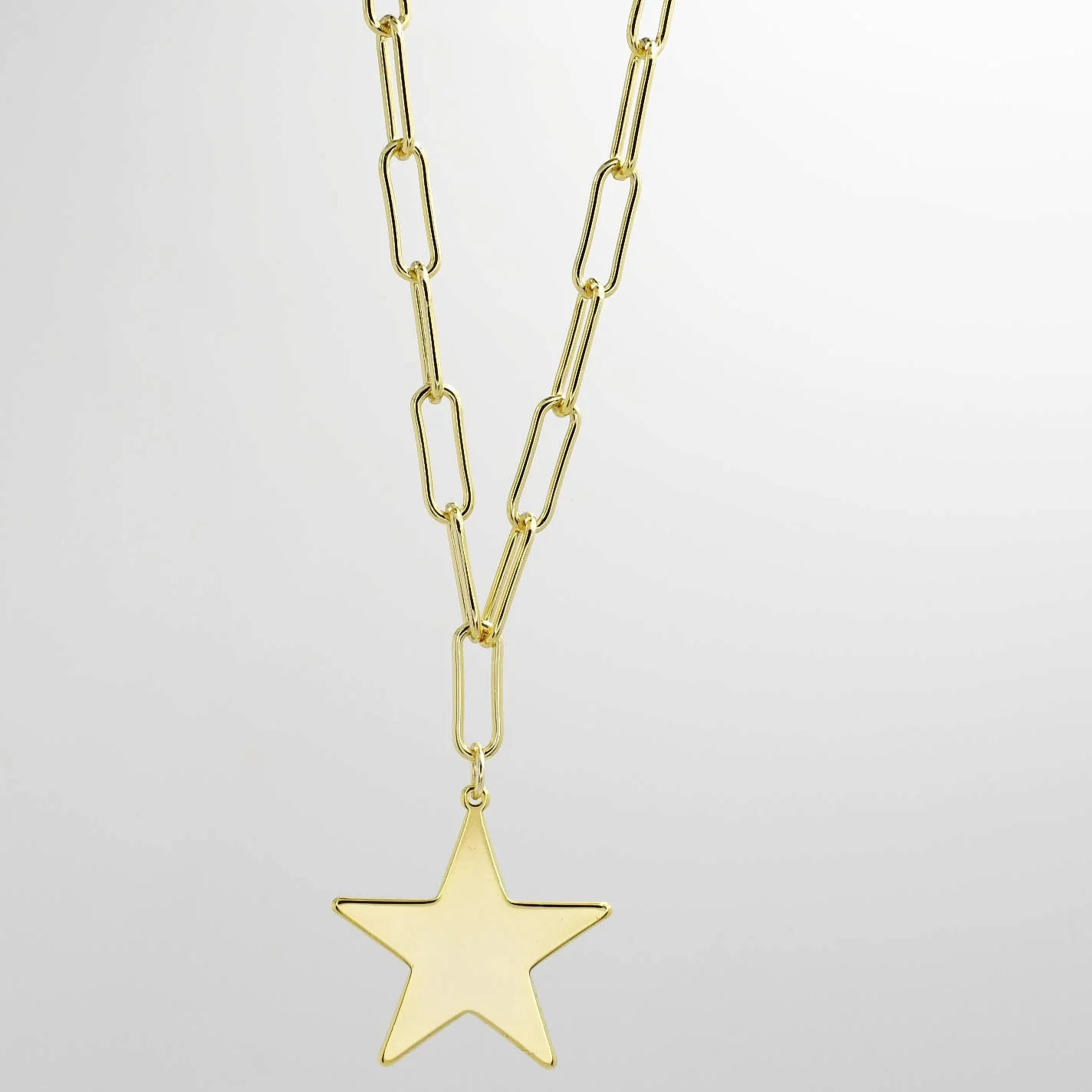 Golden Star Necklace | BuddyLove