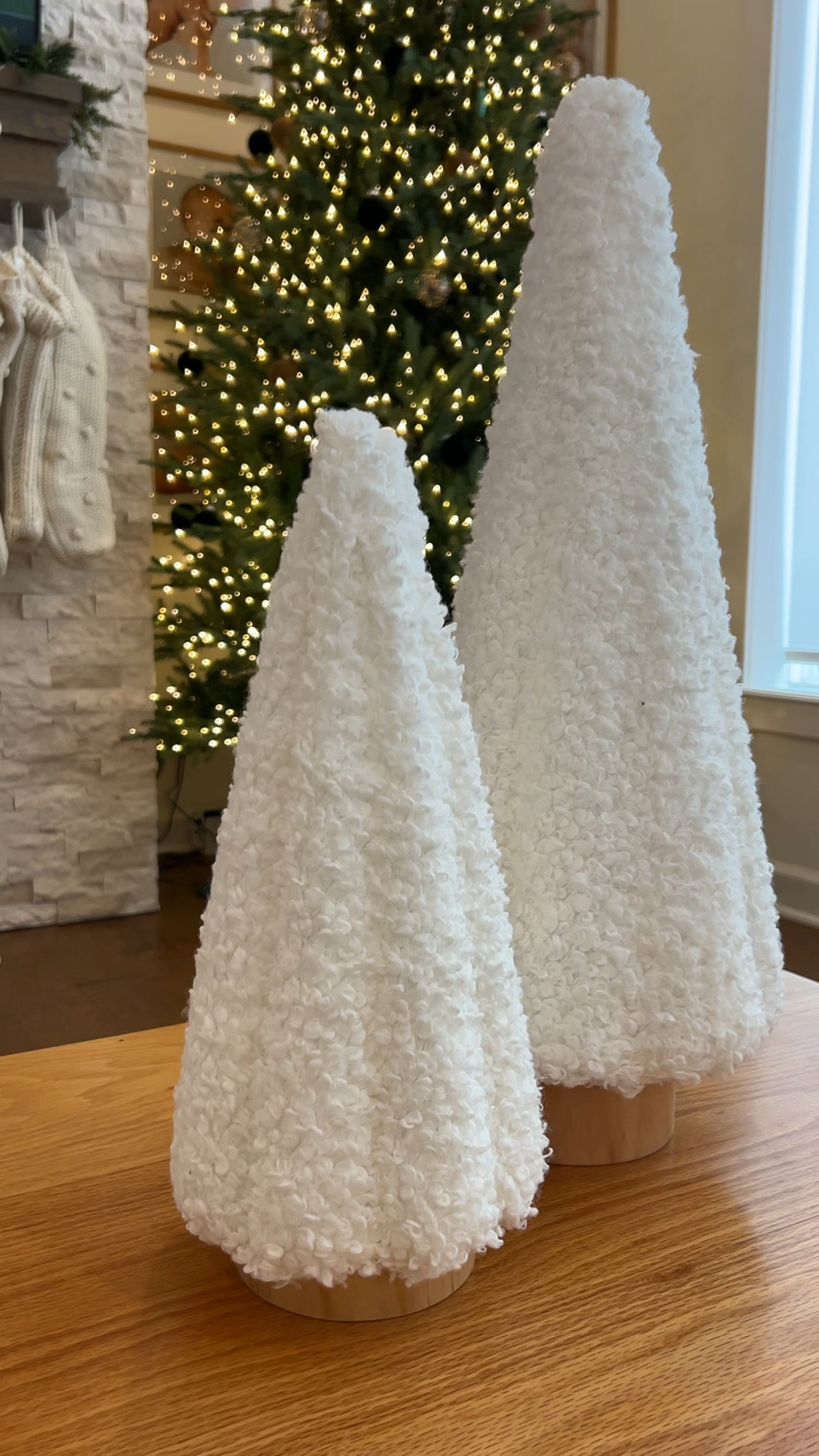 New Christmas decor 🤍🌲 I absolutely love these boucle trees on my coffee table. They’re the perfect size in the space.

Christmas decor | holiday decor | target Christmas | affordable Christmas | Christmas tree | white Christmas | cozy Christmas |



#LTKHoliday #LTKHome #LTKSeasonal