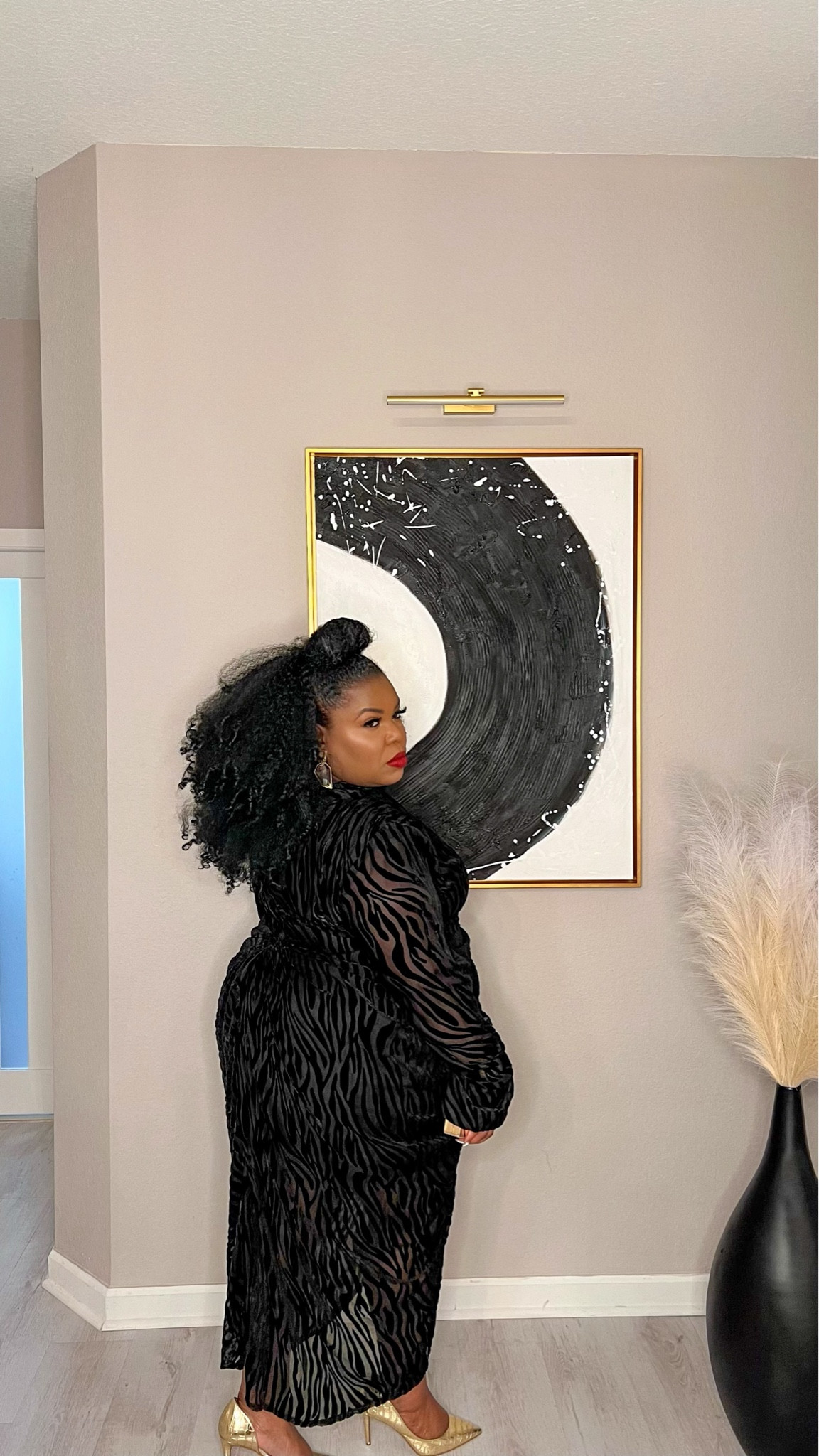 Holiday Dress 🖤

#LTKplussize #LTKmidsize #LTKHoliday