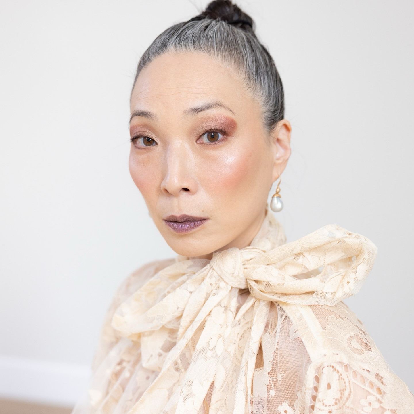 My attempt at a sparkly holiday look. Demo on YouTube 🖤

Makeup @diorbeauty (lip color is sensation)
Earrings @lucifervirhonestus 
Blouse @zimmermann 

#motd #diormakeup #zimmermann

#LTKBeauty #LTKHoliday