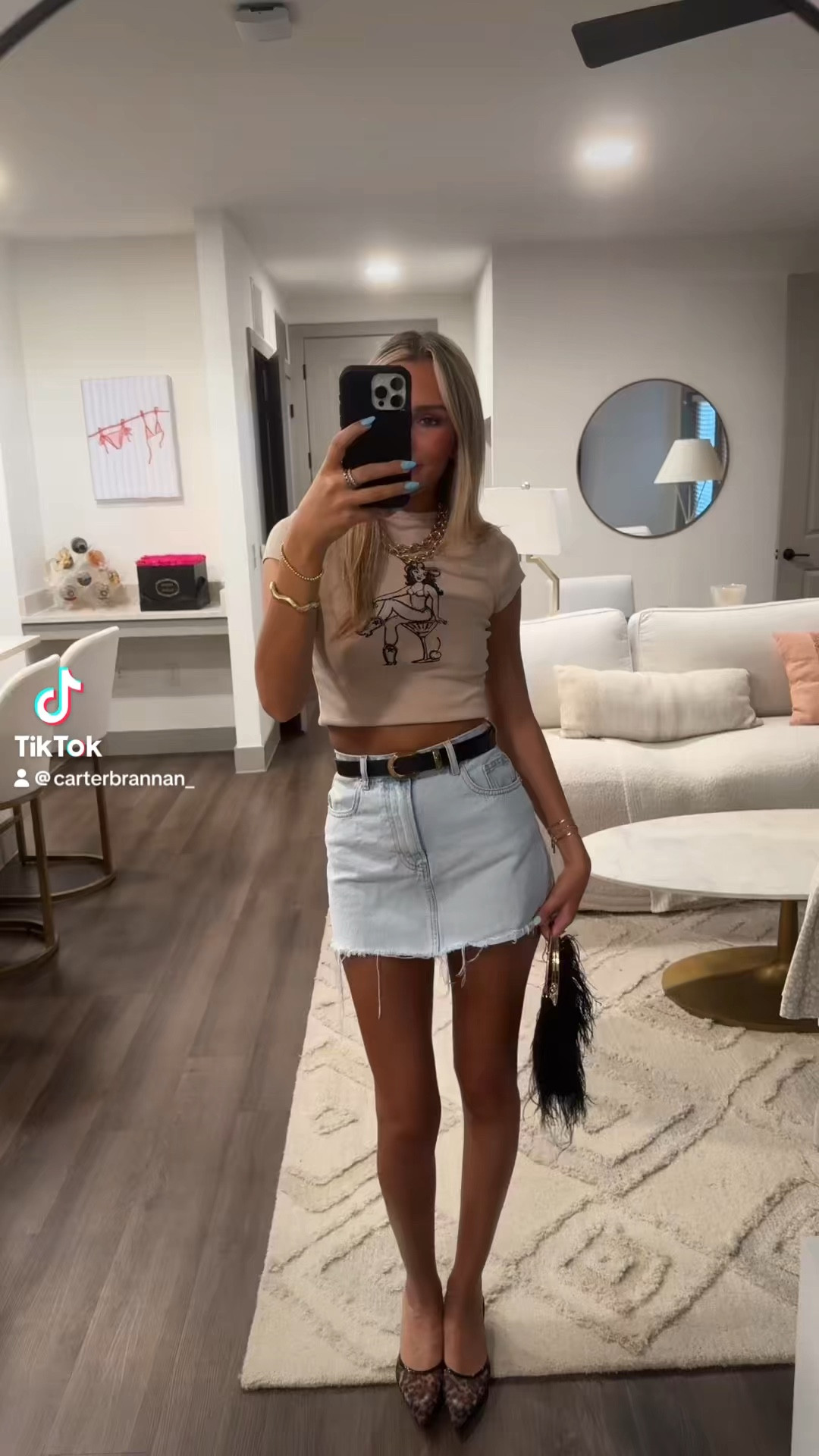 my fav shoes are on sale right now! #reformation

#LTKSaleAlert #LTKStyleTip #LTKGiftGuide