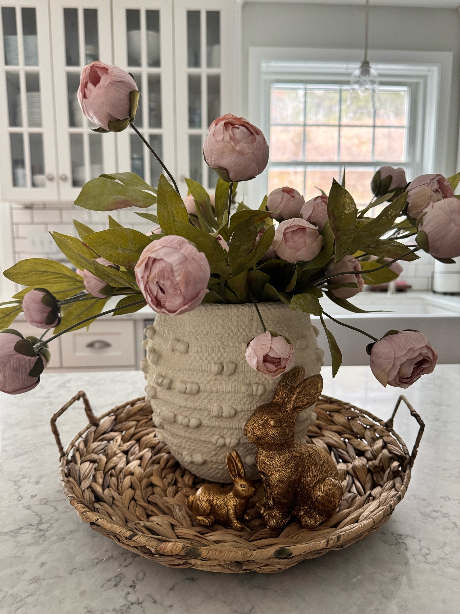 Anthropologie looks for less vase! In my opinion this vase is even better than the Anthro one and is a much better price! 

Vase | florals | viral peonies | kitchen island styling | kitchen decor | centerpiece | basket tray | spring decor | Easter decor | bunnies 


#LTKFindsUnder50 #LTKHome #LTKSeasonal