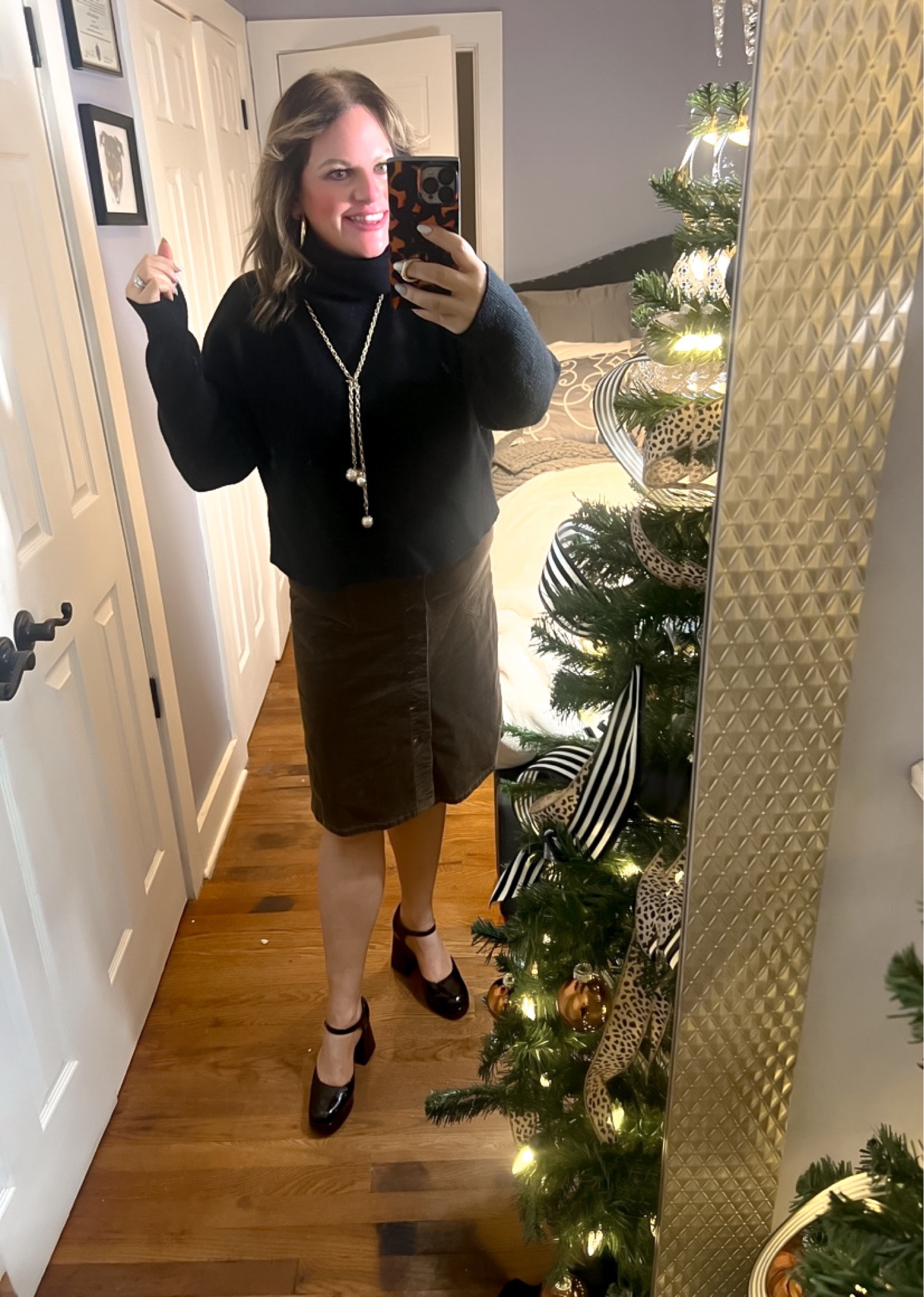 Happy New Year! Ringing in 2024 with total 1970’s vibes.
This corduroy skirt is on major sale!
Runs slightly large, as does the sweater.
Evereve, Vici, skirts, Maryjanes, winter outfits 

#LTKsalealert #LTKover40 #LTKfindsunder100