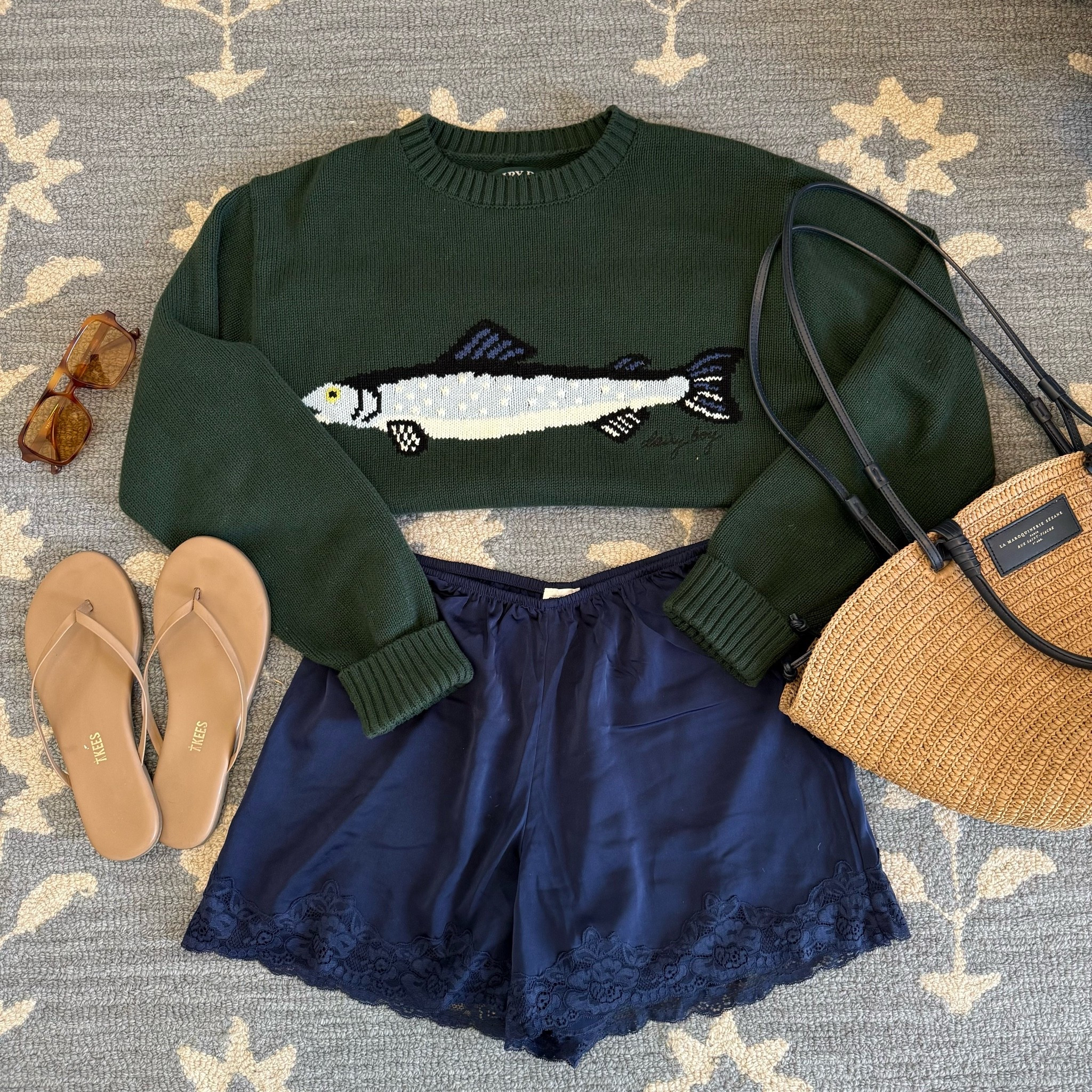 Casual look I packed for our trip! I went up one size in these shorts for a looser fit. So comfortable & cute!