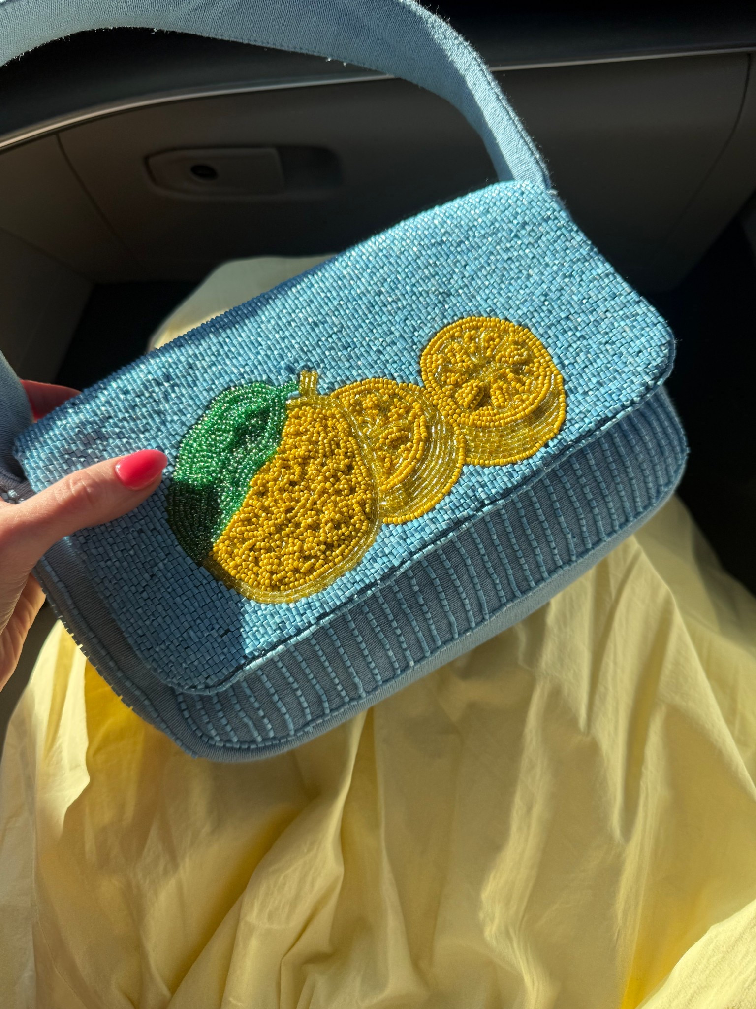  Eased lemon purse from @Target is my new spring/summer/vacation go-to! 🍋

#LTKOver40 #LTKTravel #LTKSeasonal