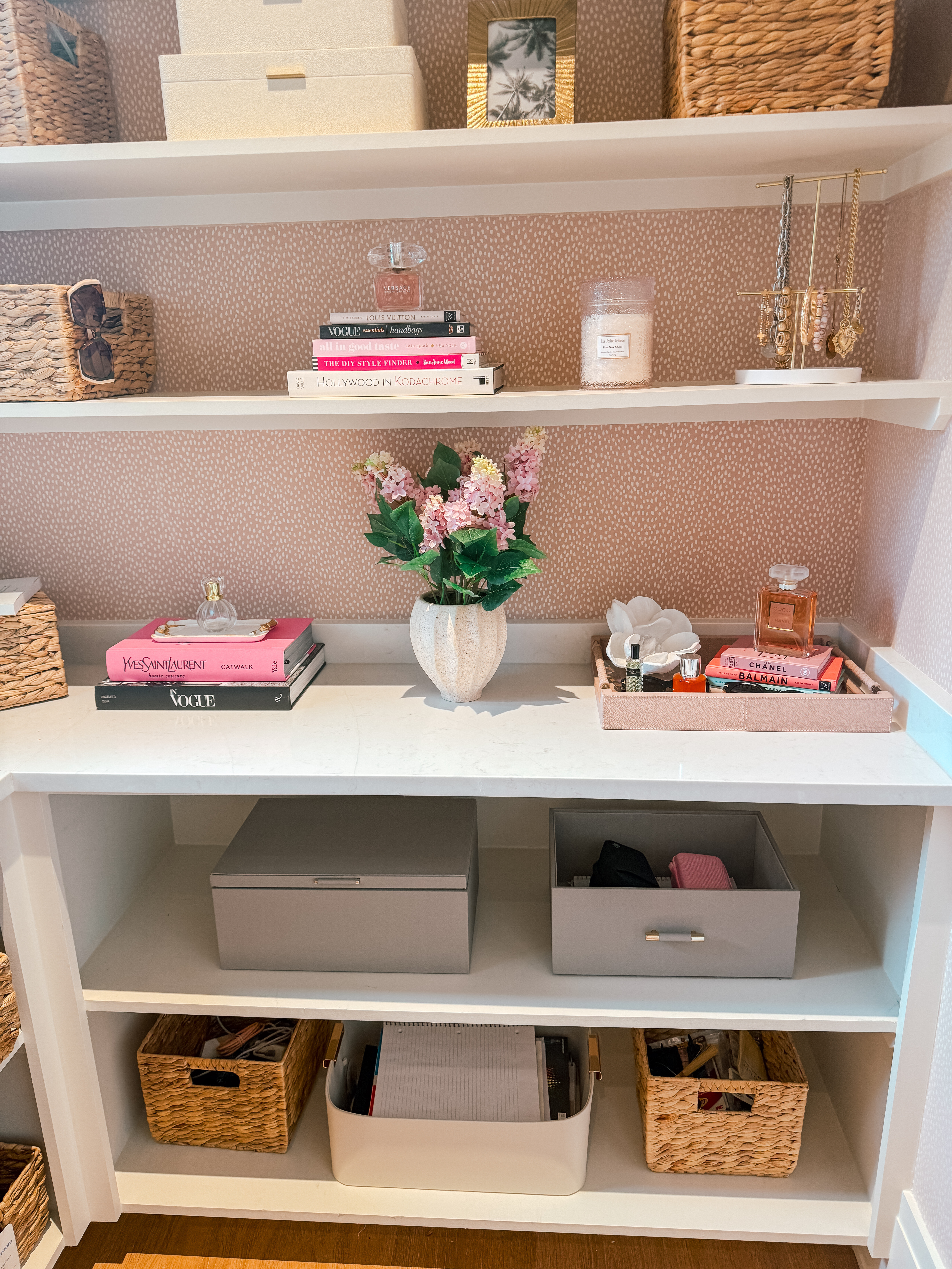 Sharing some of the things that make organizing so much easier. #organizing #office

 

#LTKStyleTip #LTKFindsUnder50 #LTKHome