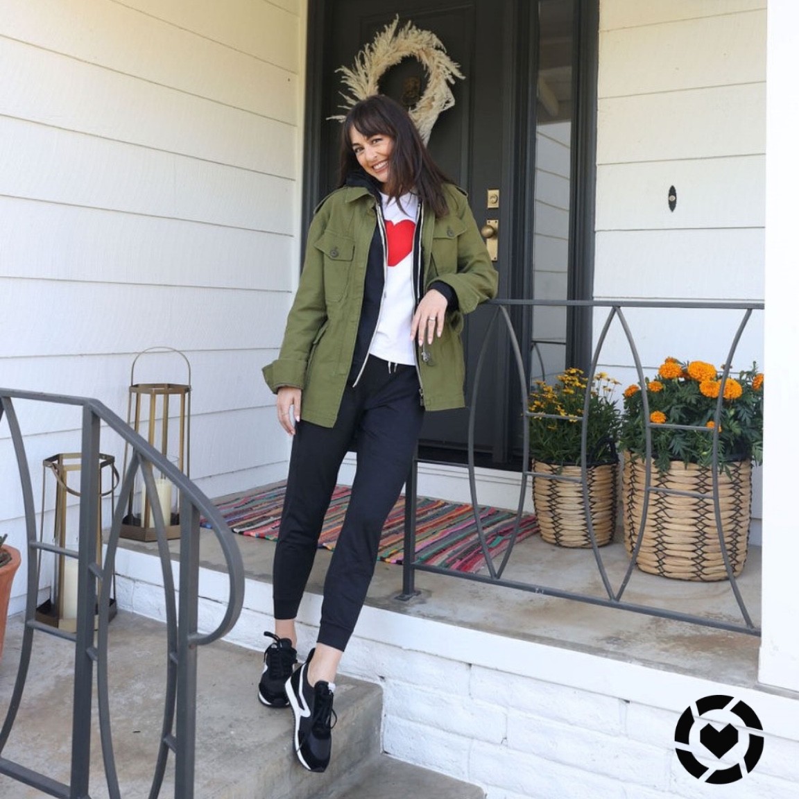 4 CASUAL OUTFITS WITH JOGGERS
from my Cozy Capsule Wardrobe 

1. With a matching hoodie
2. With a flannel
3. With a graphic t-shirt & jean jacket 
4. With a camo jacket 