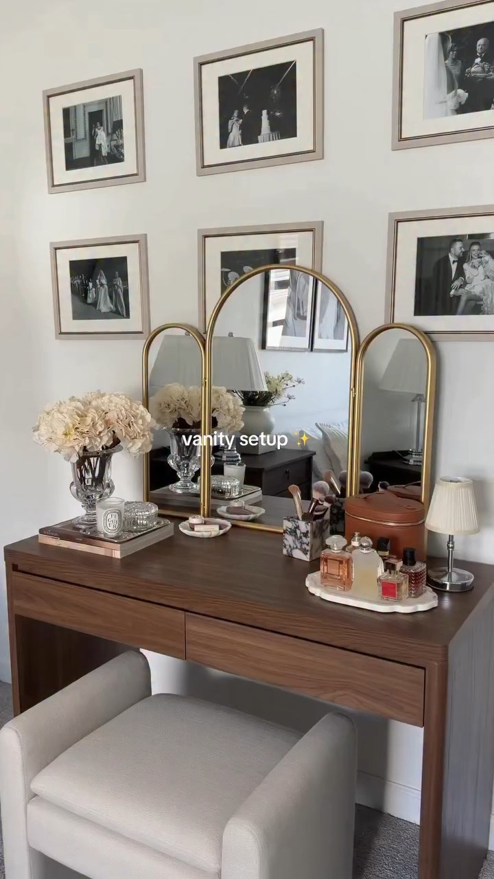 A little vanity moment ✨ #vanitysetup #vanityorganization #homedecor #vanitydecor #aesthetic