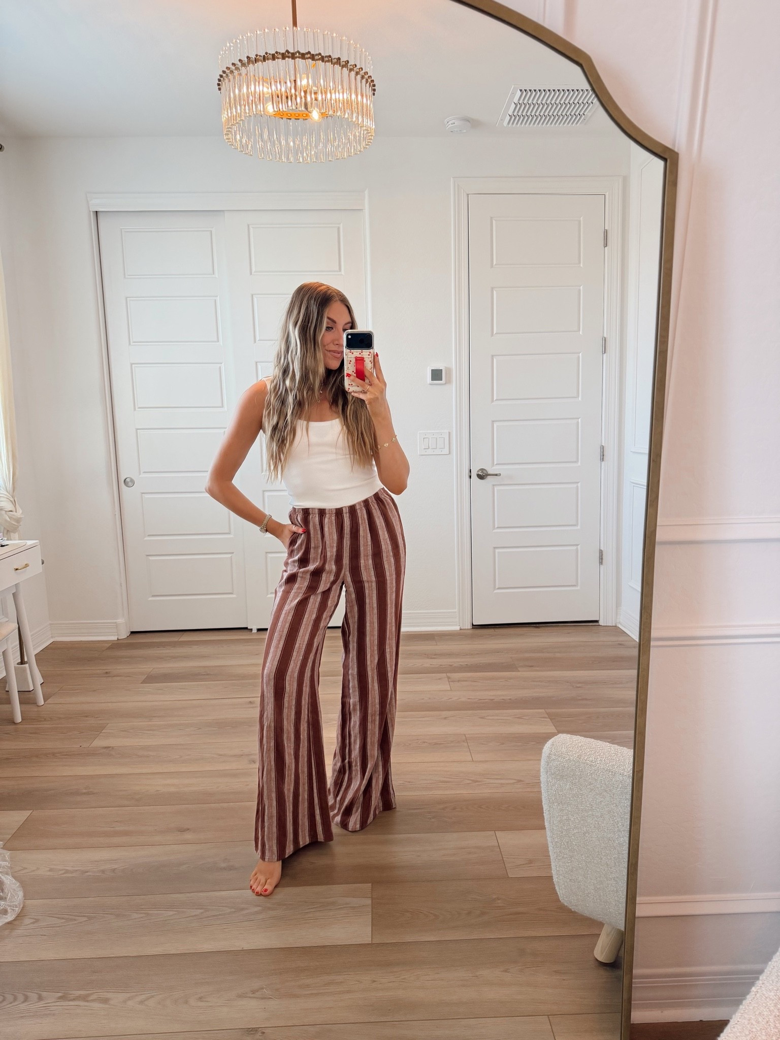 My fave wide leg pants! Wearing a small