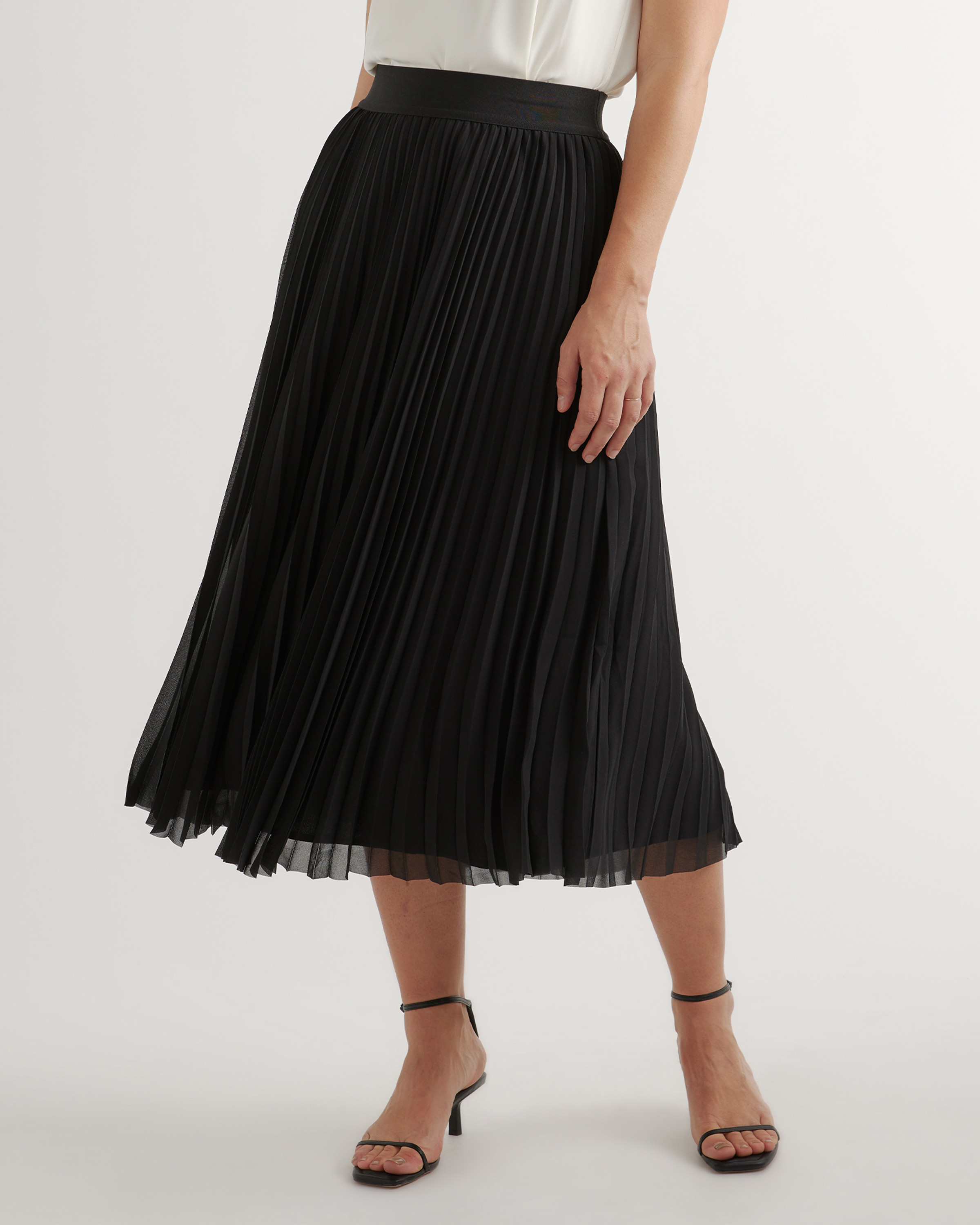 Chiffon Pleated Midi Skirt in Black | Quince