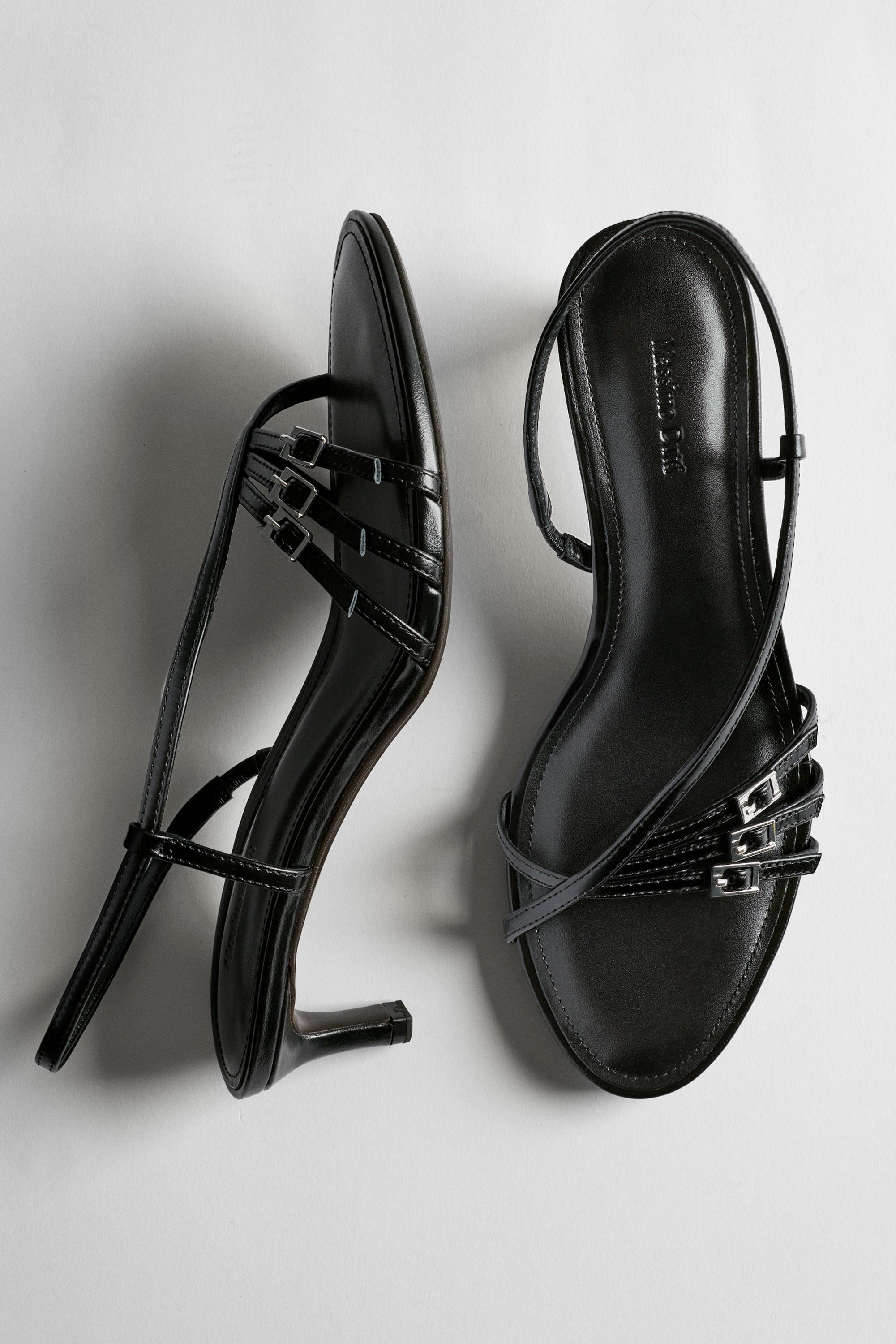 Leather heeled sandals with buckles | Massimo Dutti US
